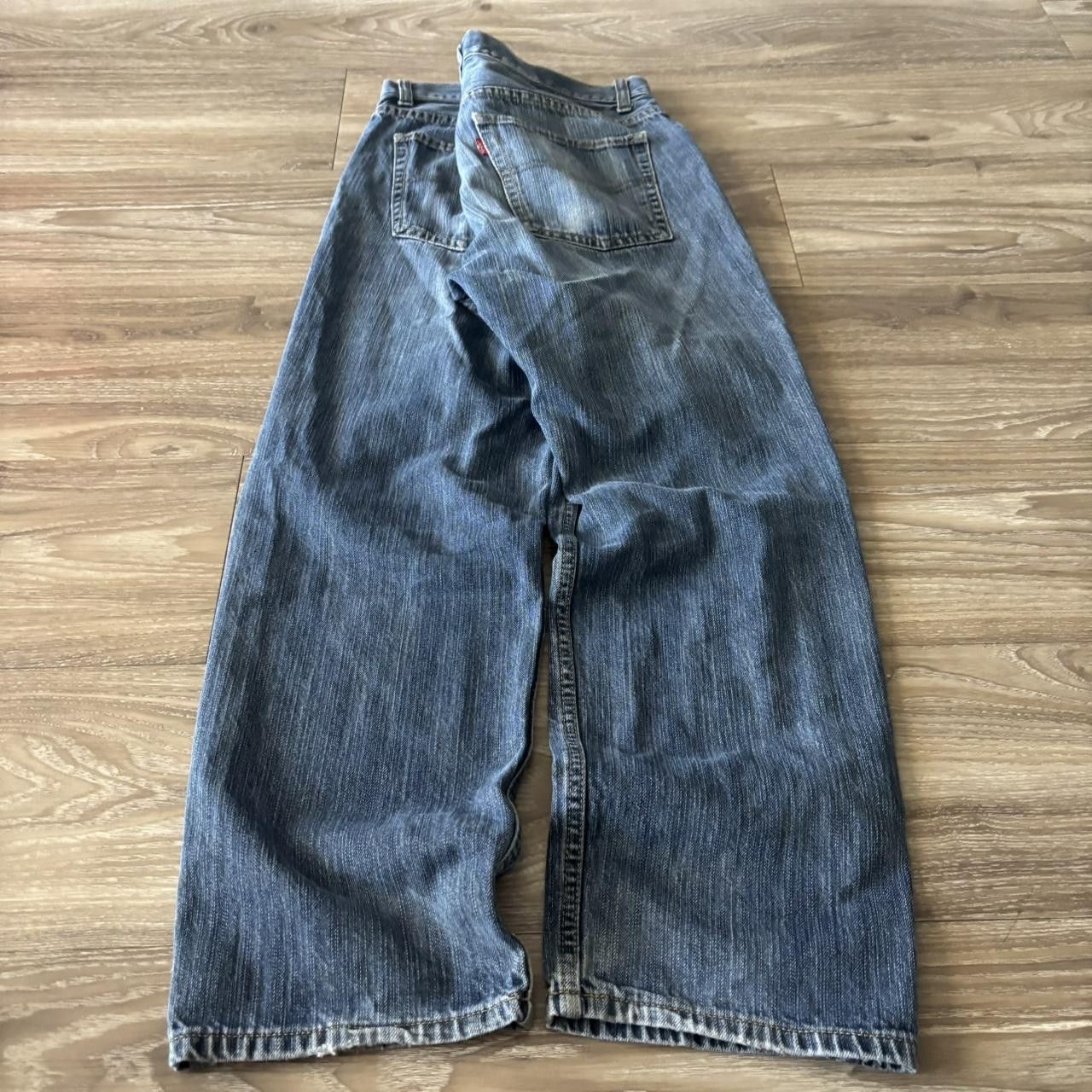 Levi's Crazy Vintage Y2K/2000s Grunge Dark Wash Paint Splatter Levis Denim Jeans! 32x27 Size US 32 / EU 48 - 4 Thumbnail