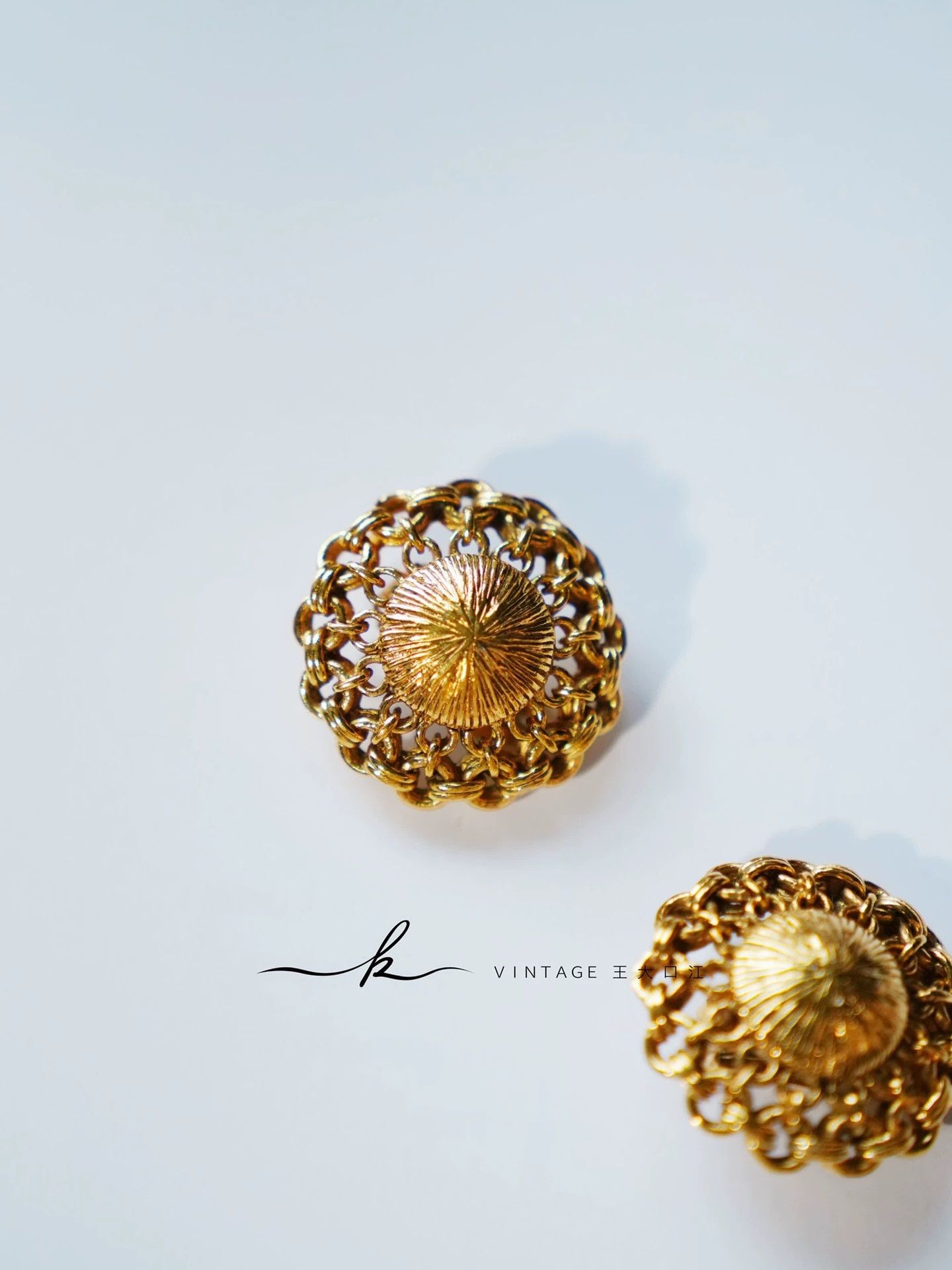 Chanel Chanel Vintage Gold Dome Clip-On Earrings Size ONE SIZE - 3 Thumbnail