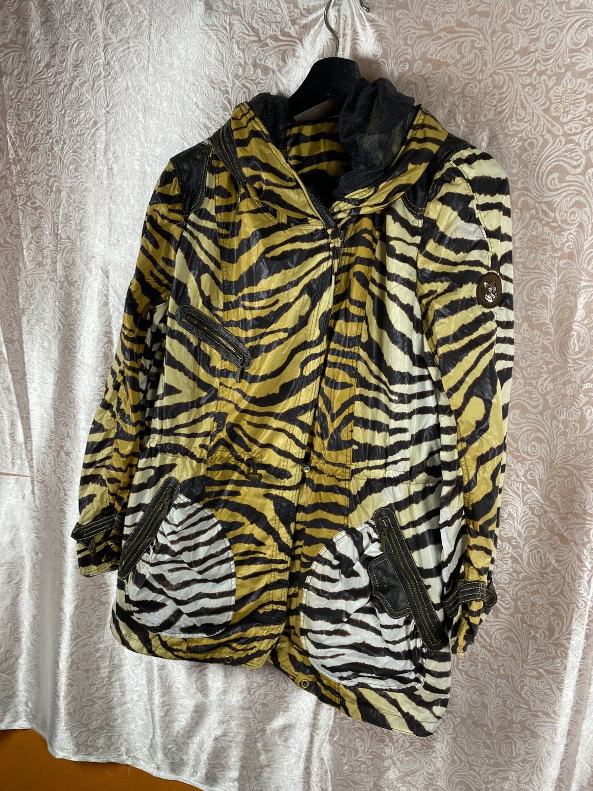 Japanese Brand Vintage La Moda Goji Tiger Print Jacket Y2K Animal Pattern Size L / US 10 / IT 46 - 4 Thumbnail
