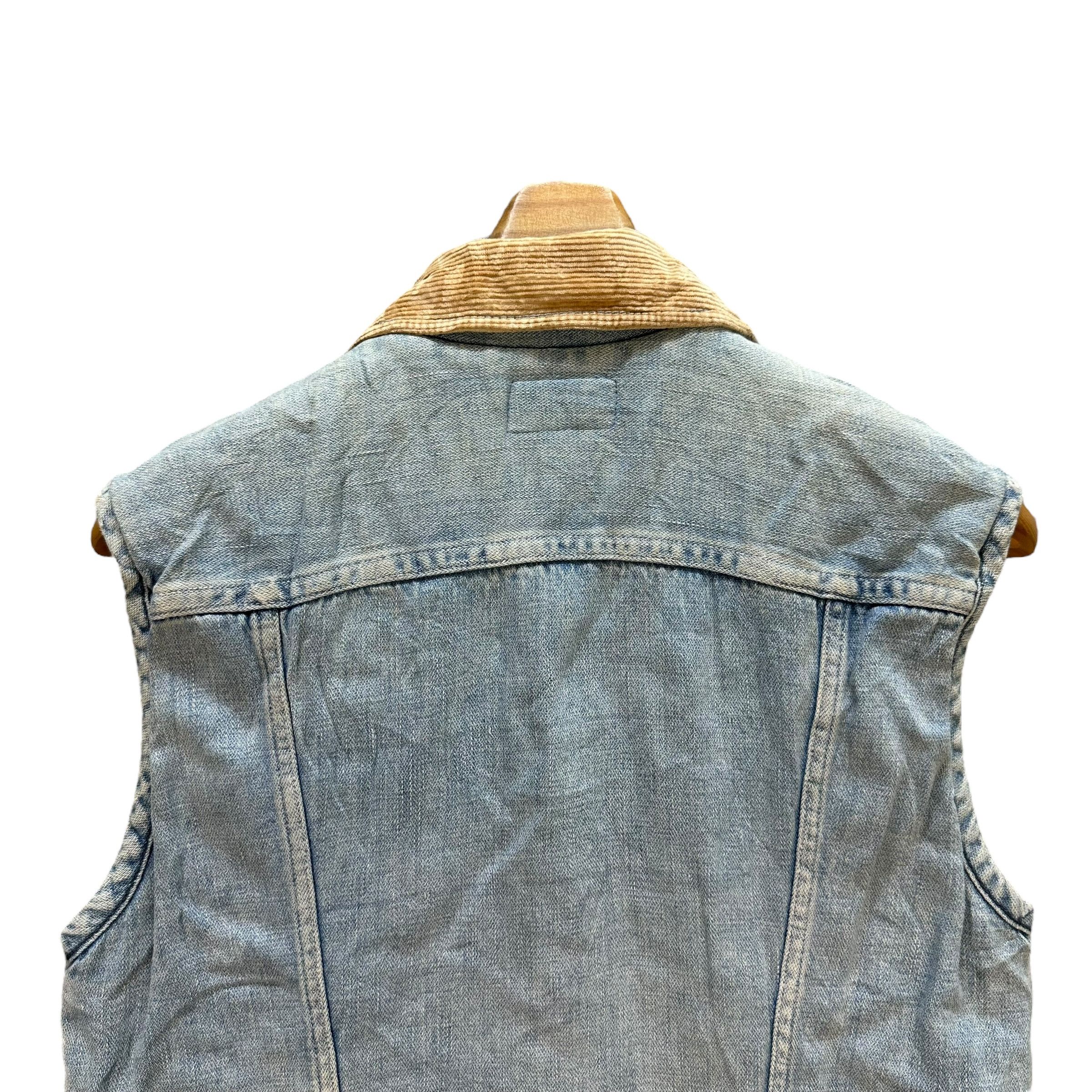 Blue Blue Japan 80's BLUE BLUE Trashed Work Western Denim Vest #A70-1708 Size US S / EU 44-46 / 1 - 13 Thumbnail