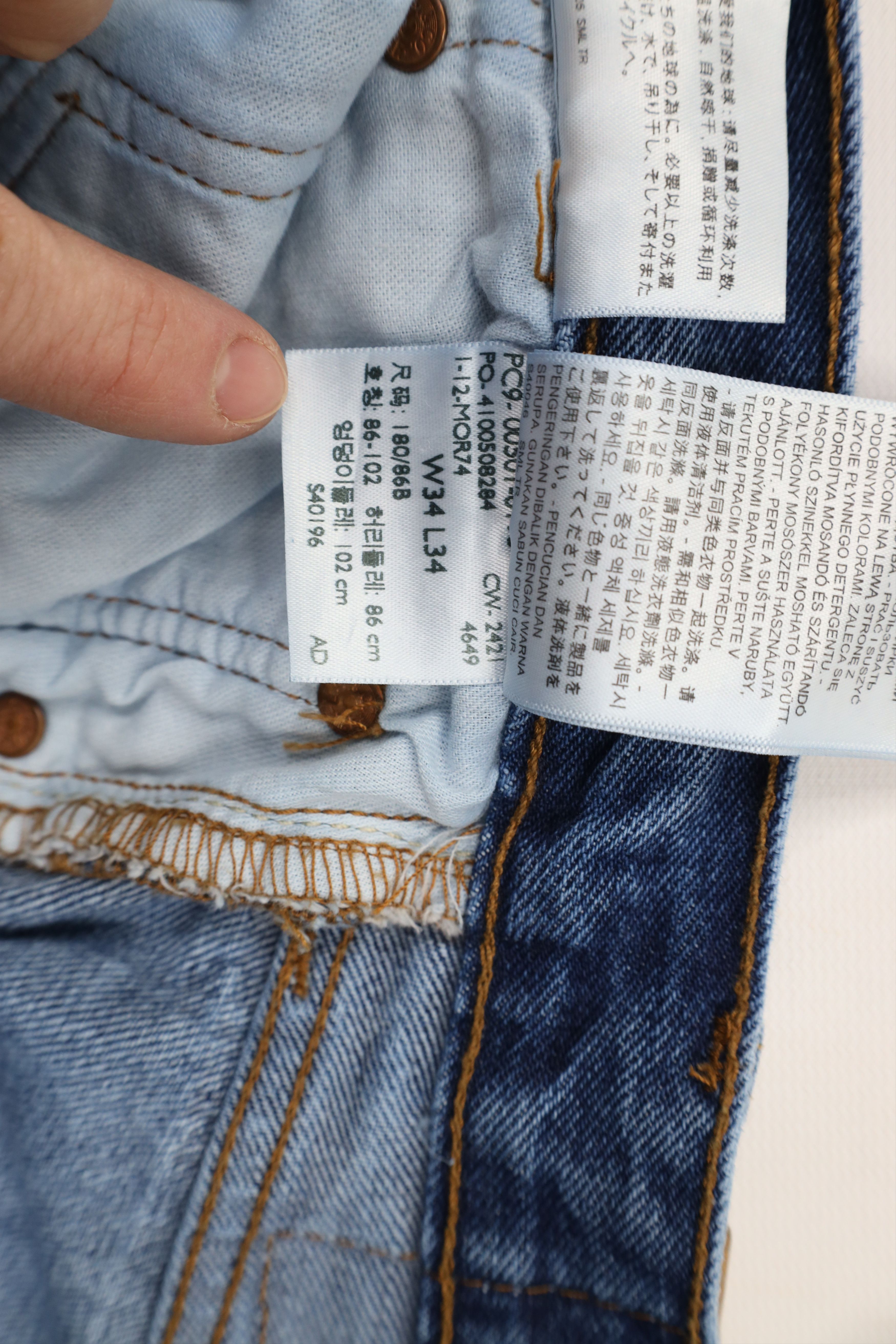 Levi's × Vintage Vintage Y2K Levis 501xx Button Fly Original Fit Denim Jeans Size US 34 / EU 50 - 8 Thumbnail
