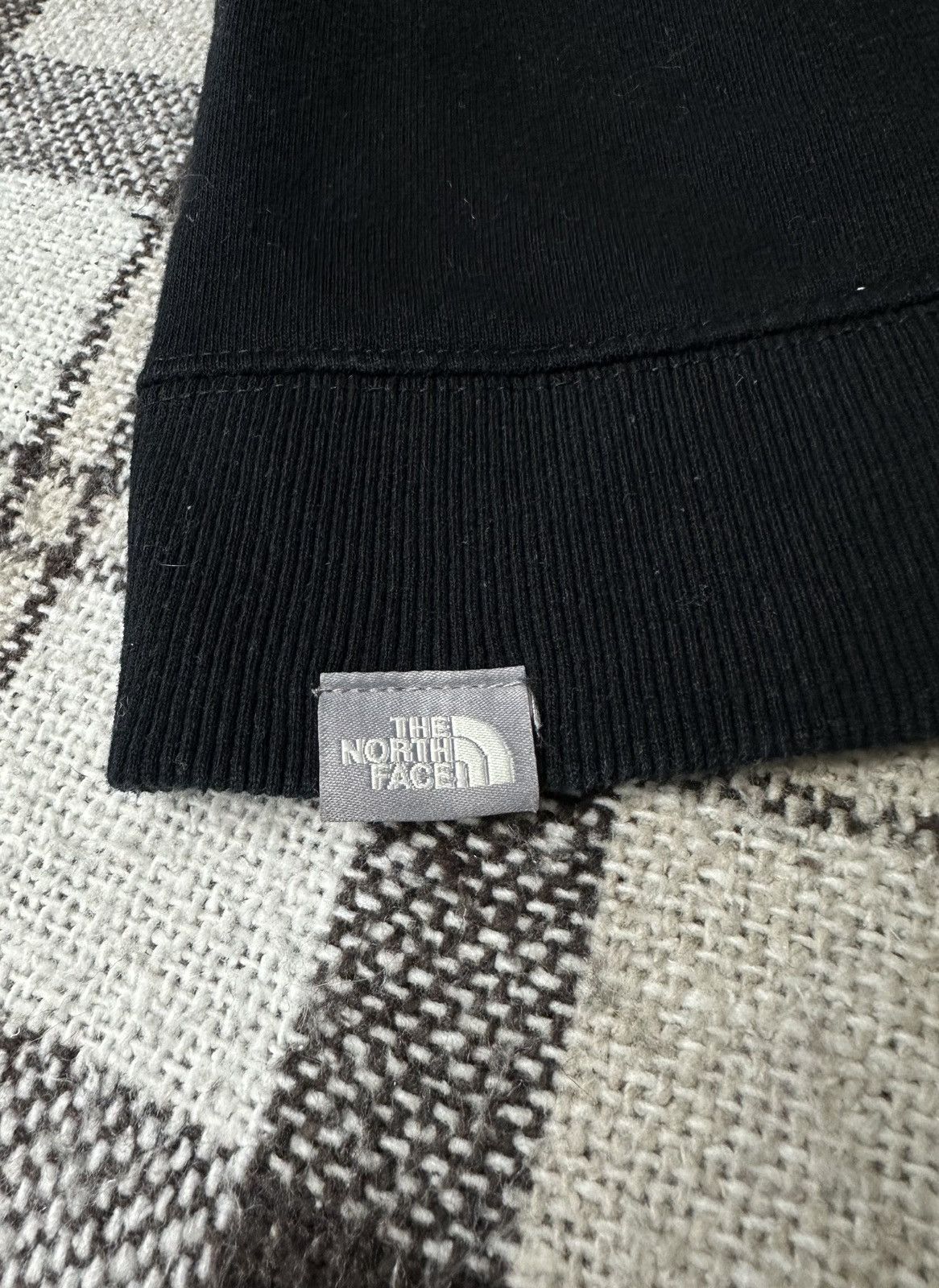 The North Face The North Face Big Stiched Logo womens size S Black/ Beige Size S / US 4 / IT 40 - 5 Thumbnail