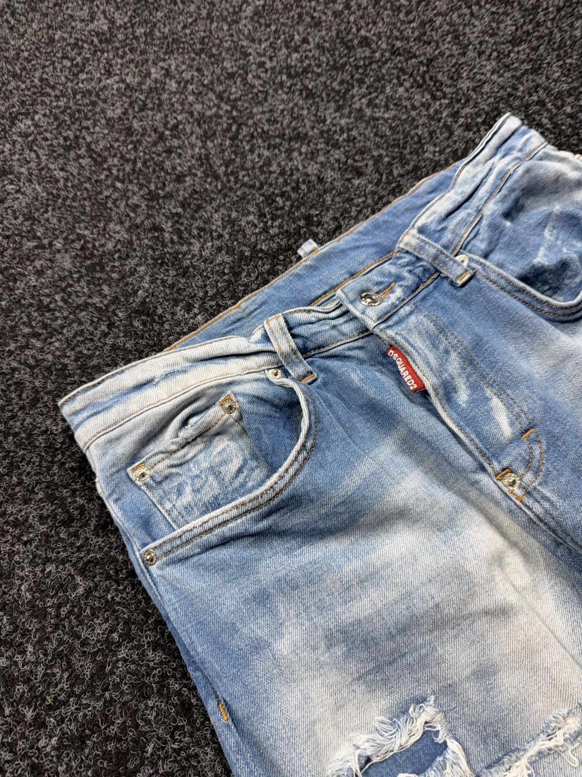 Dsquared2 Luxury 00s Dsquared2 Distressed Light Wash Straight Jeans Size US 32 / EU 48 - 4 Thumbnail