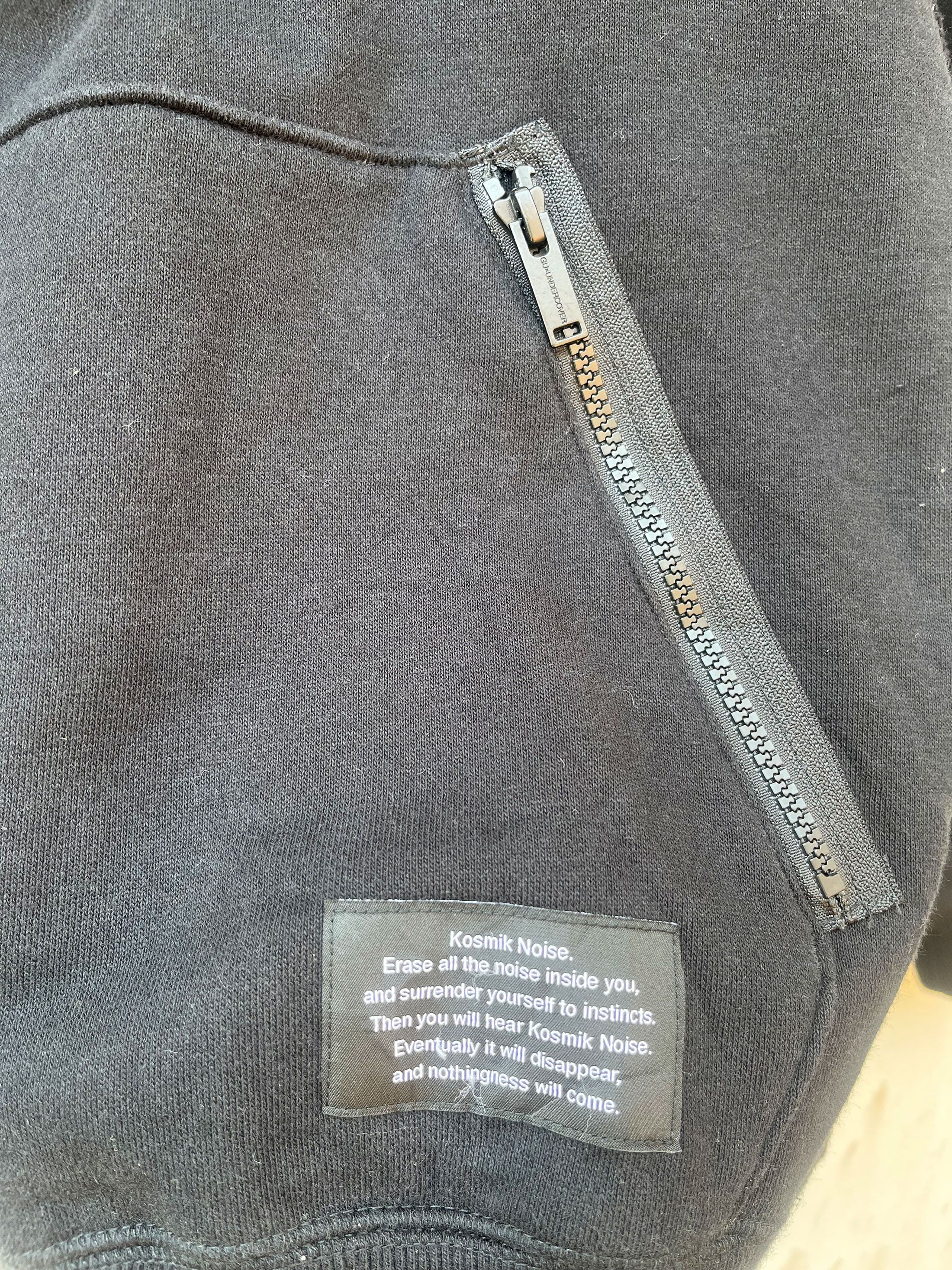 Undercover Undercover Japan x Gu Asymmetric Pull Over Hooded Warm Shirt Size US S / EU 44-46 / 1 - 2 Thumbnail
