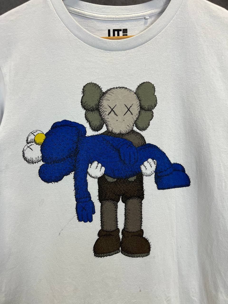Kaws × Uniqlo Kaws x Uniqlo cult tee Size US XS / EU 42 / 0 - 3 Thumbnail