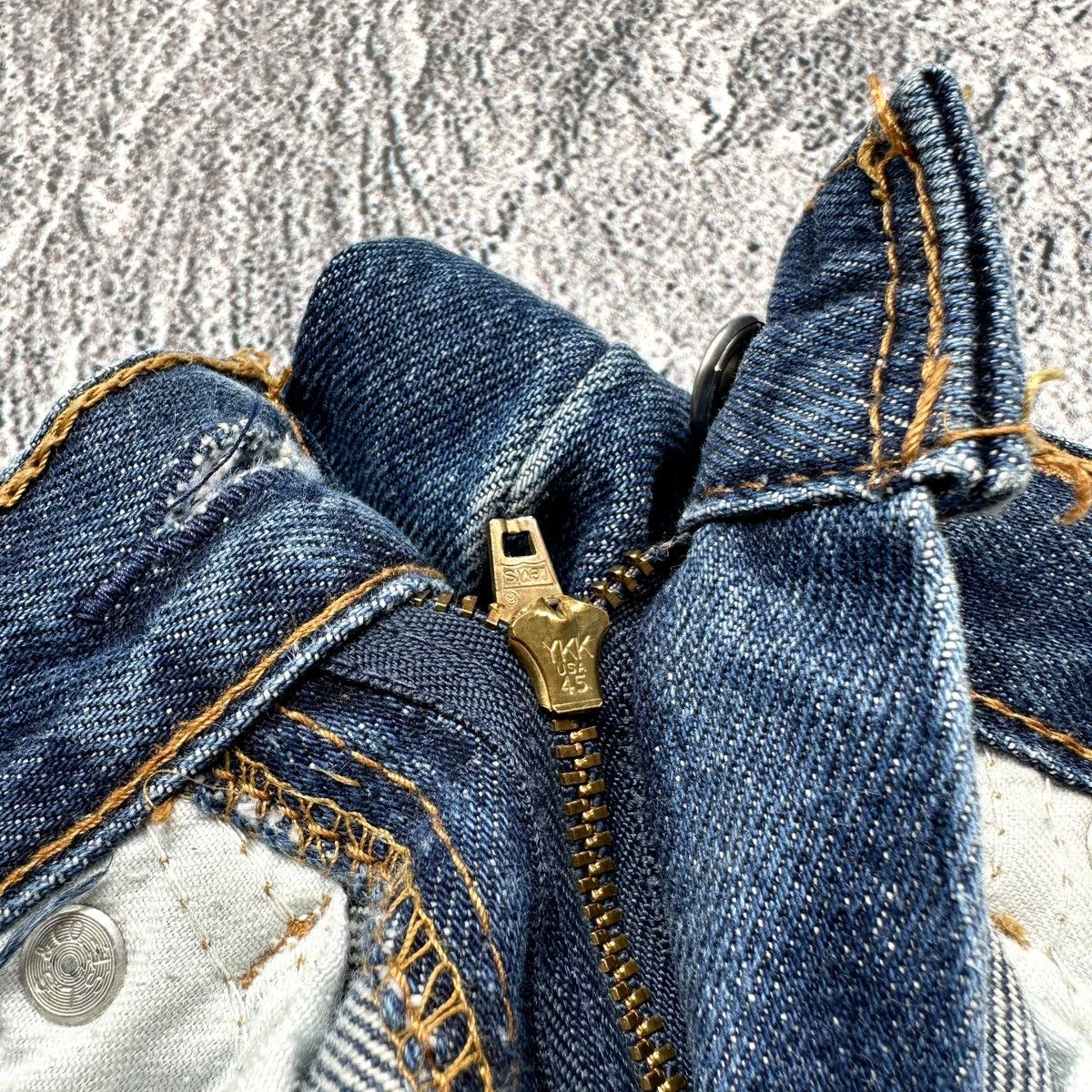 Levi's Vintage Clothing Vintage Women’s Levi’s 558 Jeans Blue Size: 28/29 Size 28" / US 6 / IT 42 - 10 Thumbnail