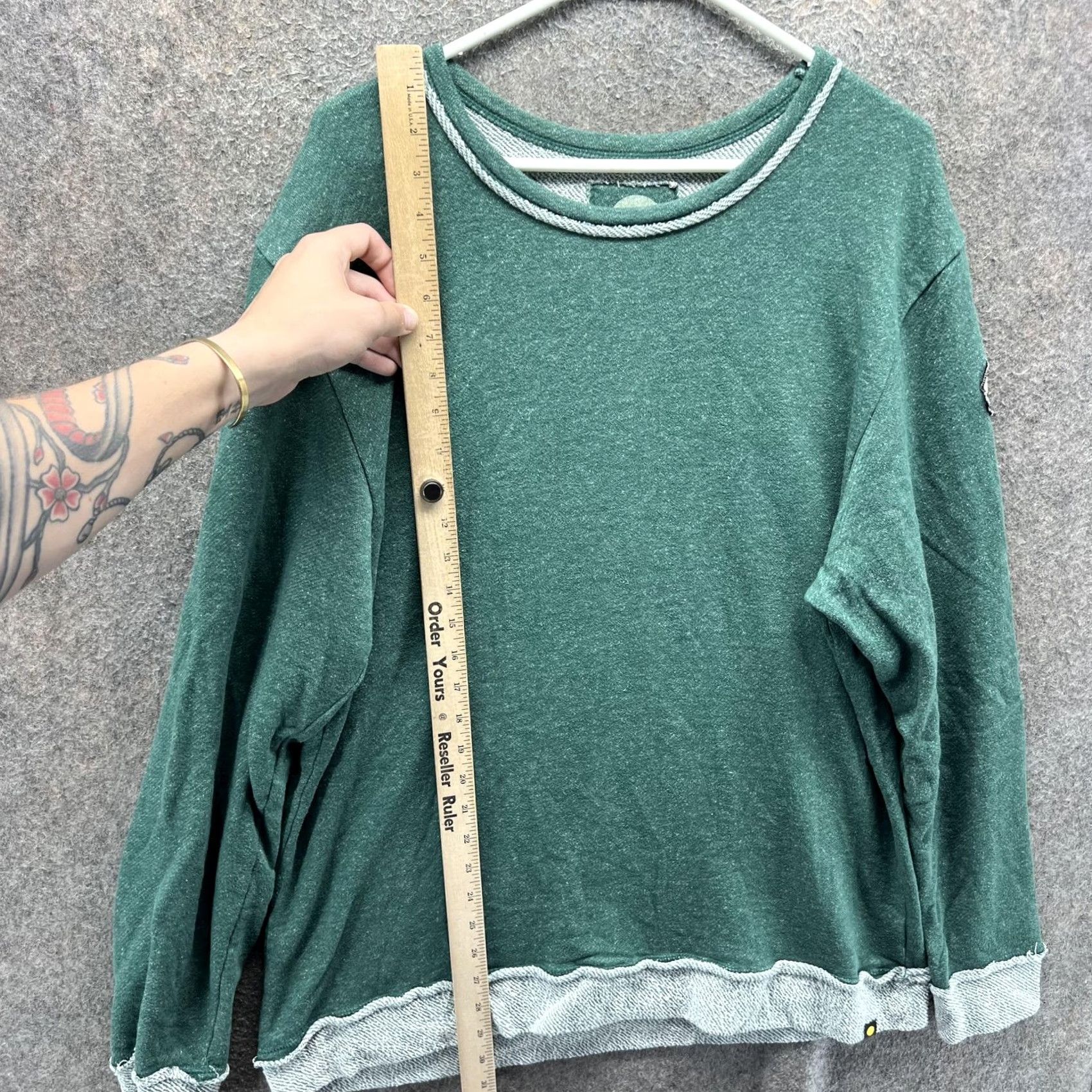 Life is Good VINTAGE Life is Good Sweatshirt Womens L Green Crewneck Pullover Logo Patch Top Size L / US 10 / IT 46 - 6 Thumbnail