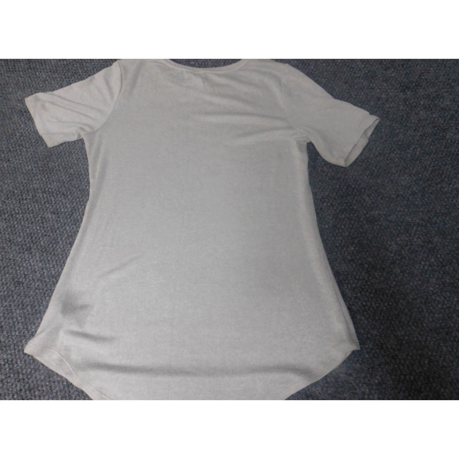 Old Navy Old Navy Womens Blouse Small Beige Crew Neck Short Sleeve Pullover Cotton Blend Solid Regular Fit Stretch Button Casual Size S / US 4 / IT 40 - 7 Thumbnail