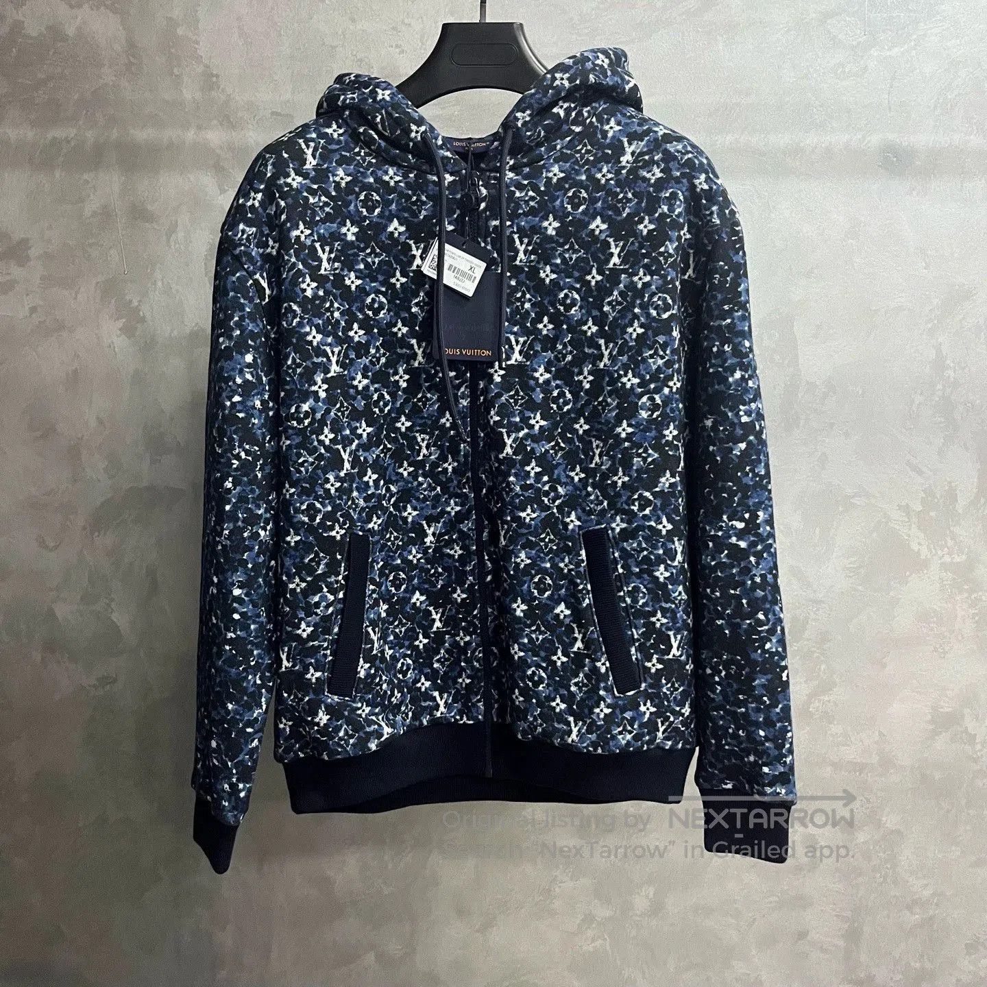 Louis Vuitton blue logo zip-up hooded jacket. Size US XL / EU 56 / 4 - 1 Thumbnail