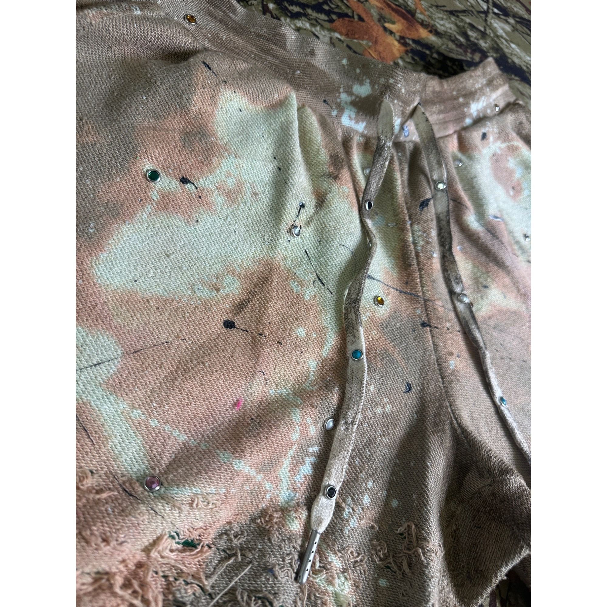 Handmade × John Elliott DRO Lab Custom 1/1 ART x John Elliott Reverse Burn Out Dist Size US 30 / EU 46 - 4 Thumbnail