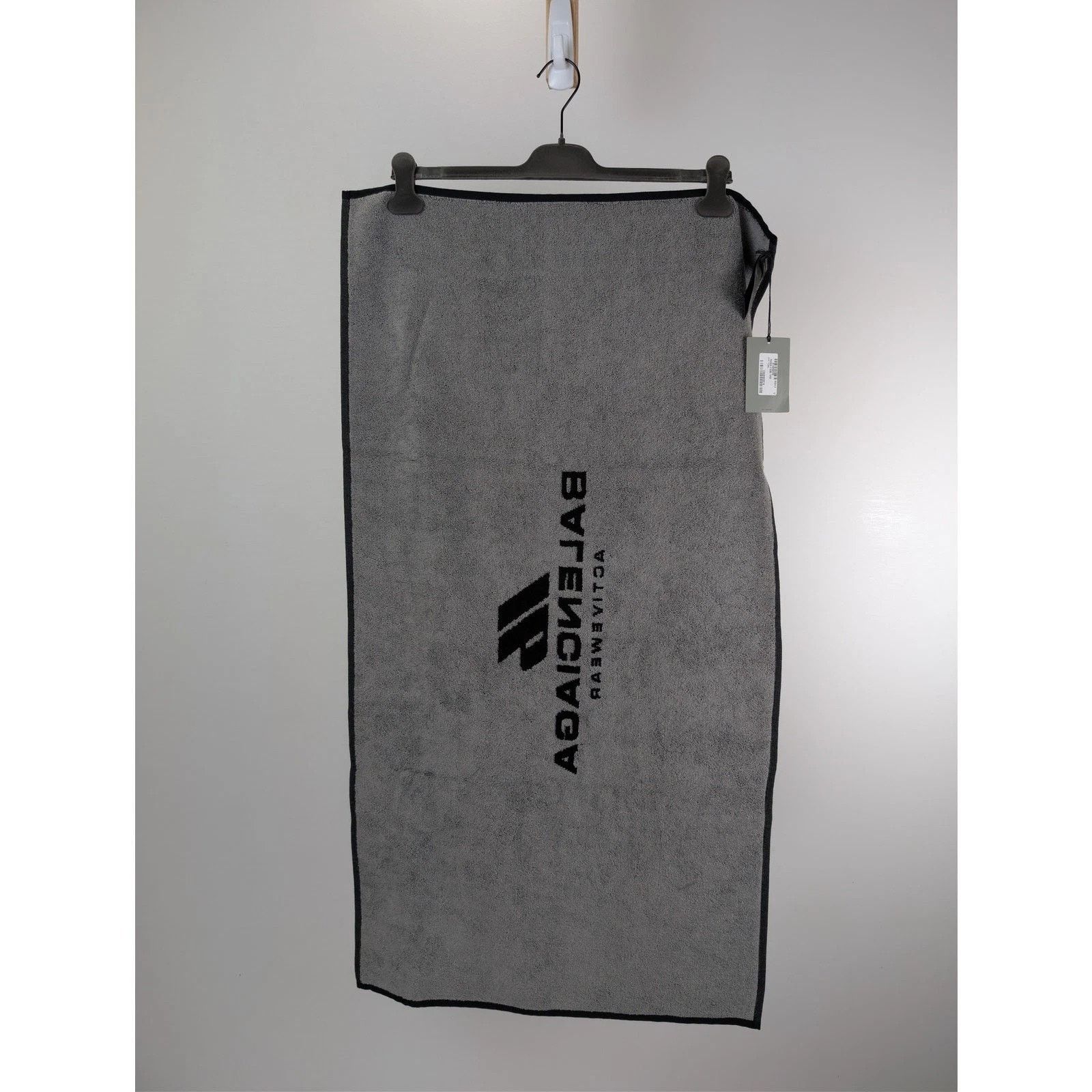 Balenciaga o1rshd1 Sponge Gym Towel in Black/Grey Size ONE SIZE - 7 Thumbnail
