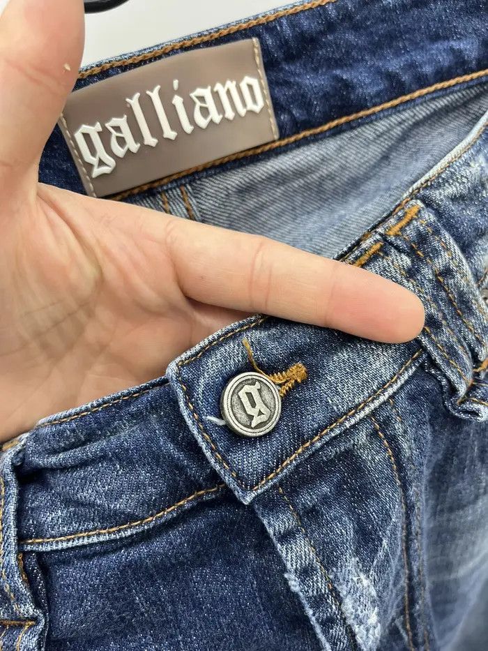 John Galliano John Galliano Distressed G Embroidered Denim Jeans Size US 34 / EU 50 - 4 Thumbnail
