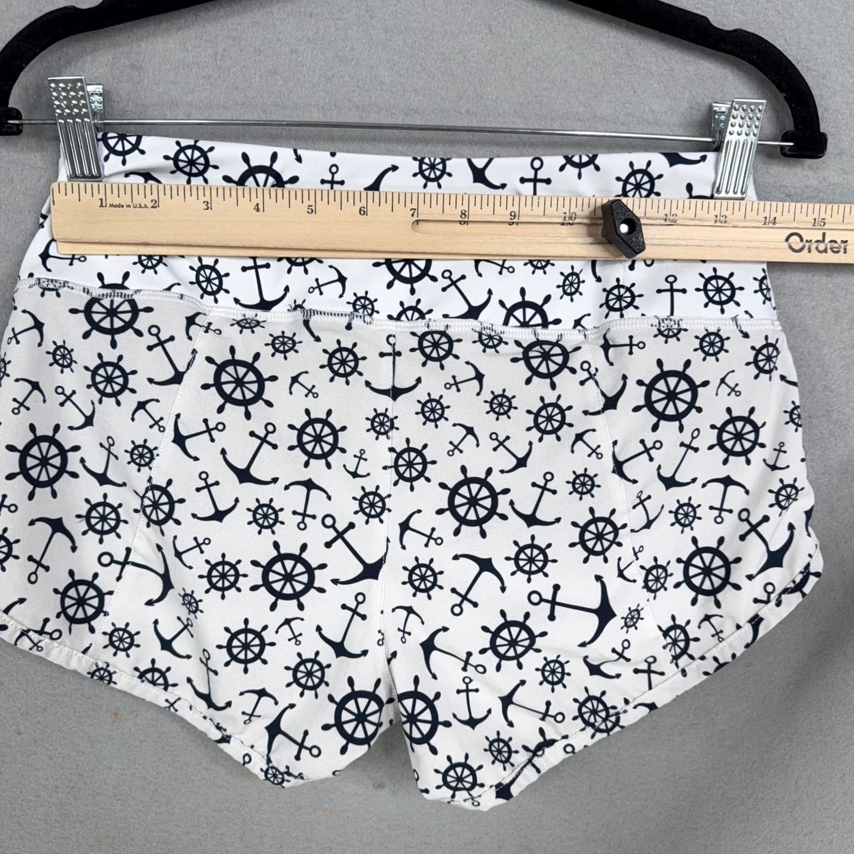 Nautica Zoot Womens Small White Nautical Lined Running Athletic Shorts Sophie Watts Pockets Geometric Size 28" / US 6 / IT 42 - 6 Thumbnail