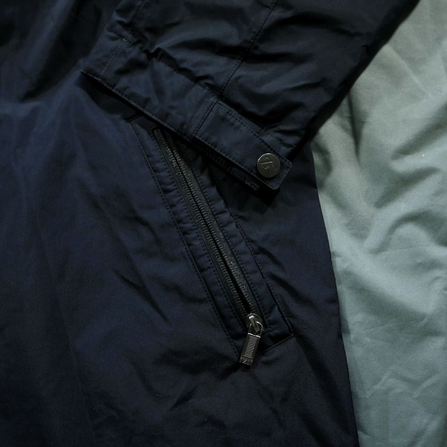 Helly Hansen Helly Hansen Jacket Mens Small Blue Windbreaker Hooded Zip Packable Snap Size US S / EU 44-46 / 1 - 6 Thumbnail