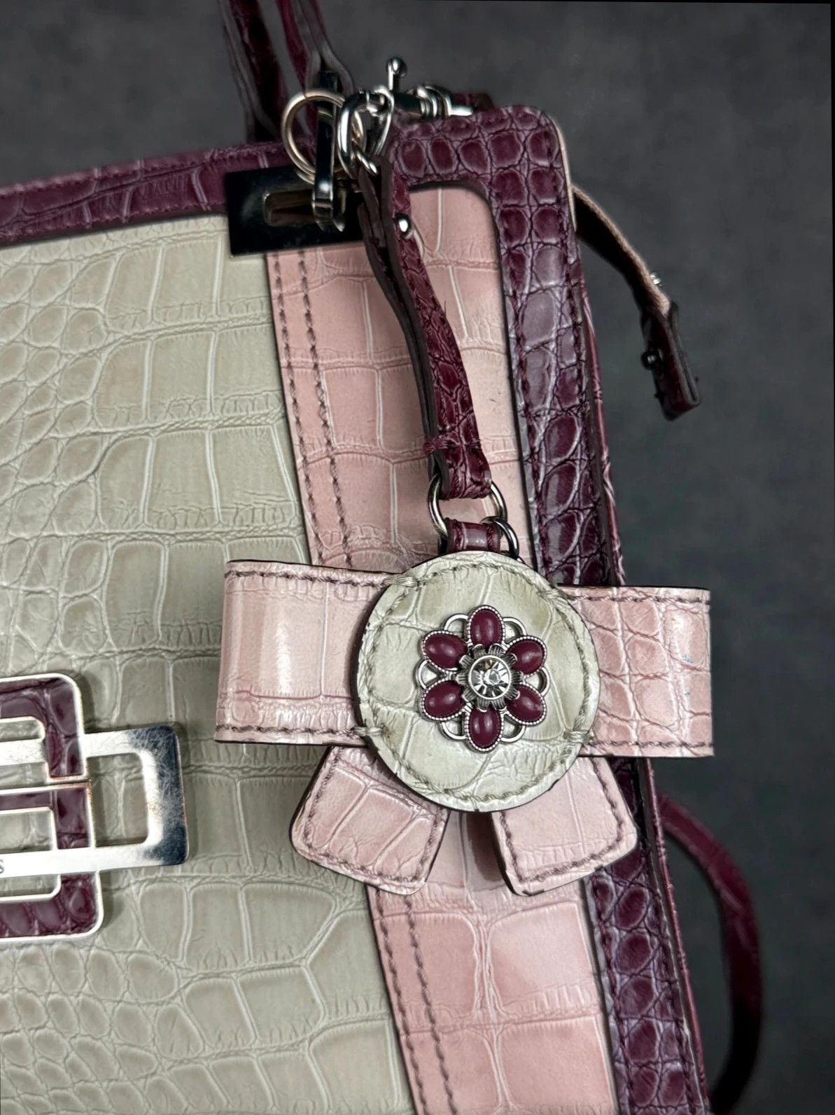 Guess Guess Handbag Pink Purple Croc Pattern Buckle Size ONE SIZE - 3 Thumbnail