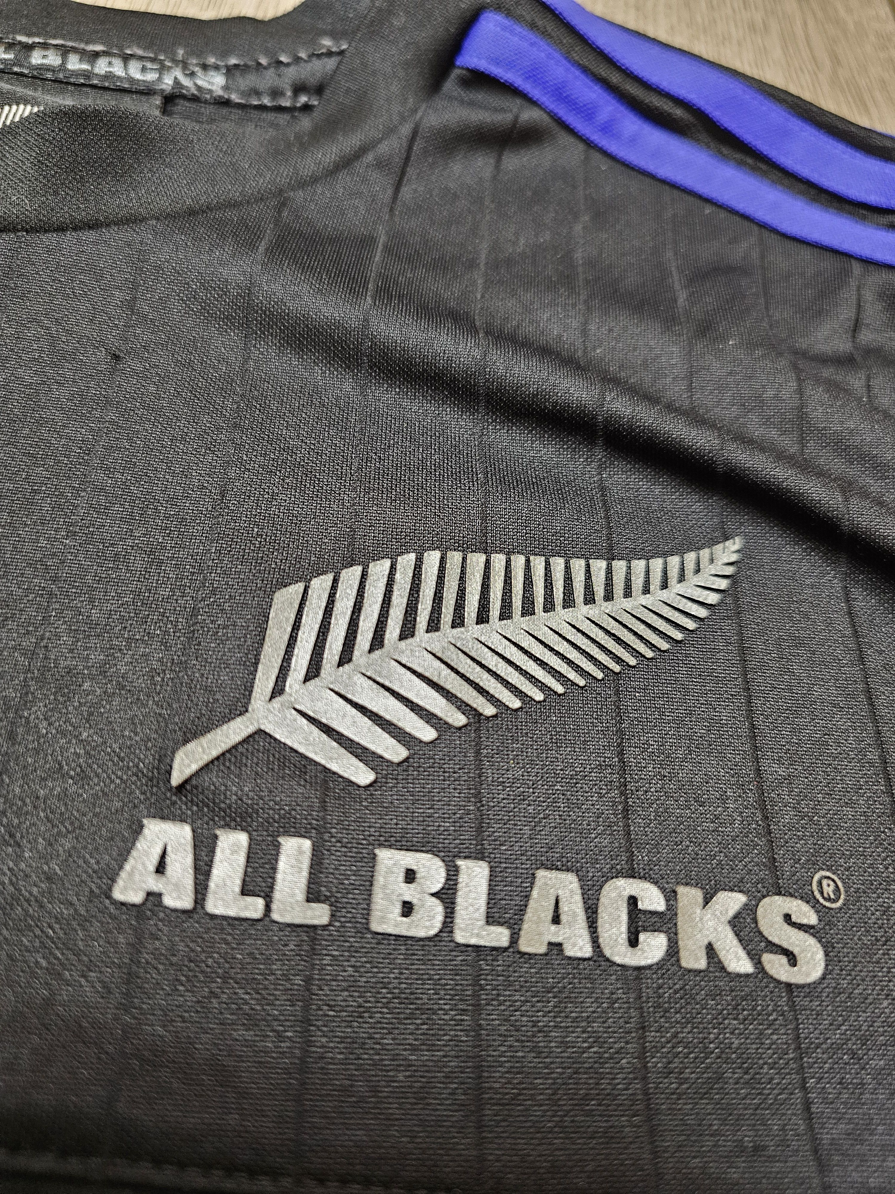 Adidas MAORI ALL BLACKS 2016 RUGBY NEW ZEELAND SHIRT RUGBY JERSEY Size US XS / EU 42 / 0 - 4 Thumbnail