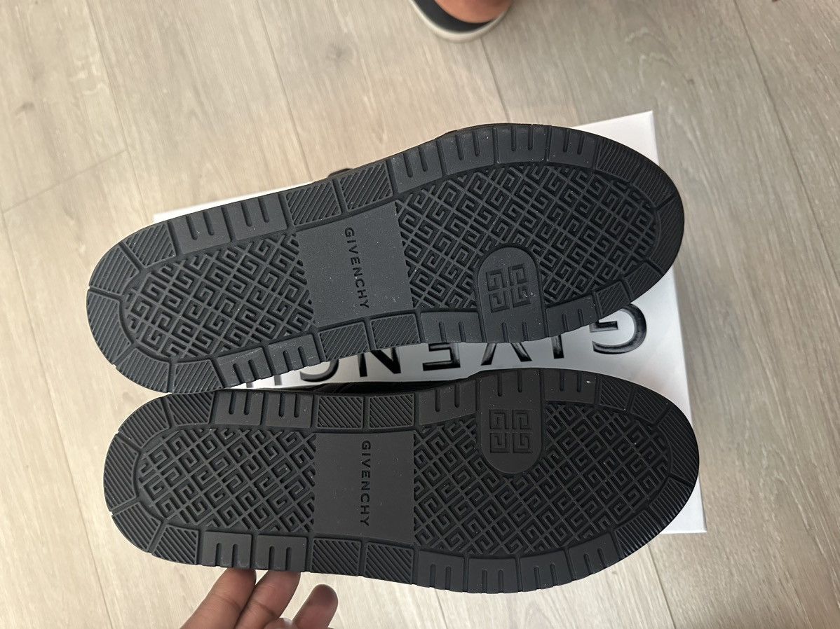 Givenchy Givenchy G4 logo Sneakers Size US 10.5 / EU 43-44 - 5 Thumbnail