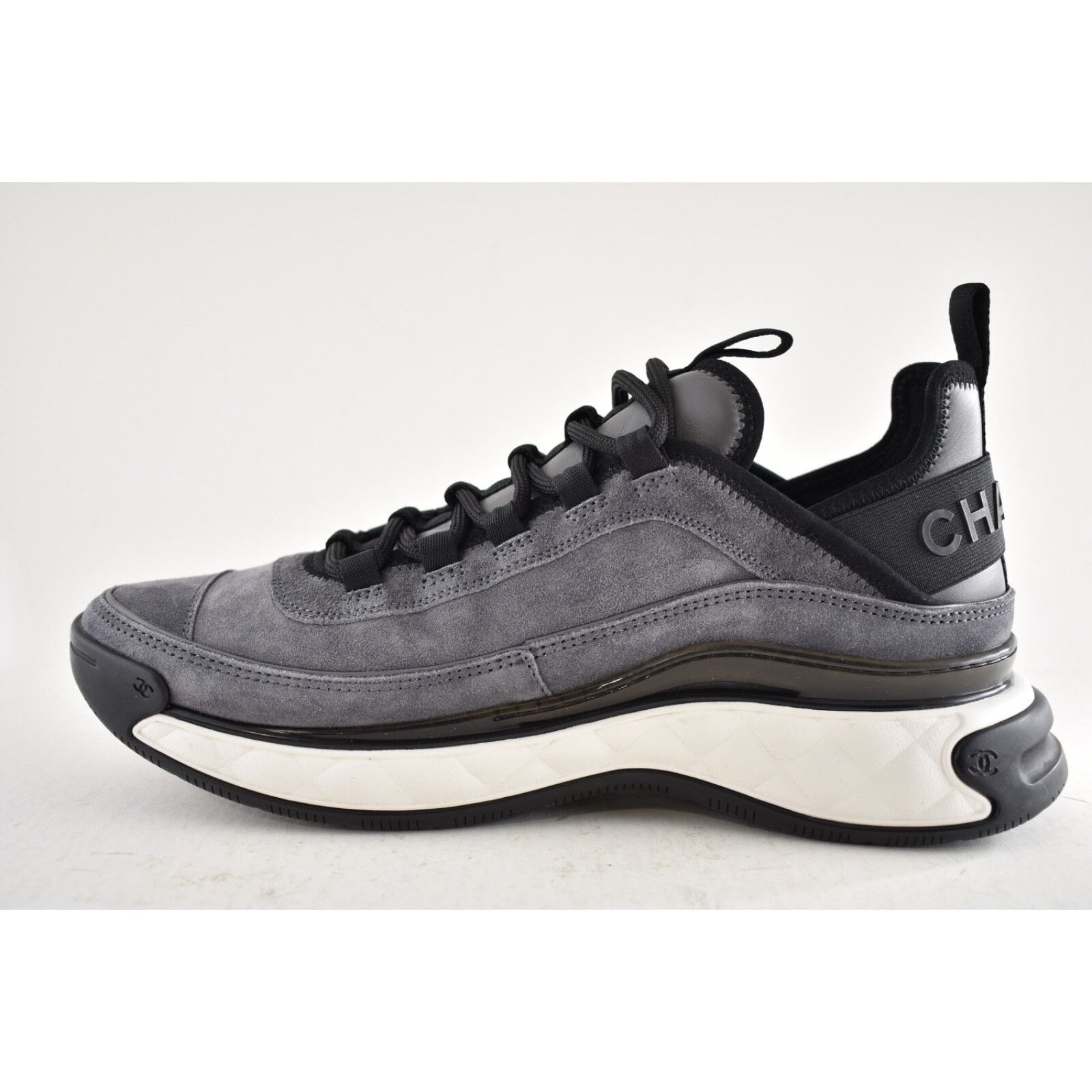 Chanel Chanel 23K Suede Black CC Logo Lace Up Low Top Sneaker 39.5 Size US 9.5 / IT 39.5 - 9 Thumbnail