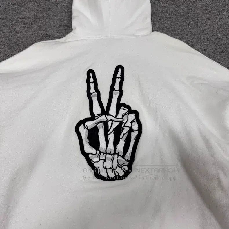 Balenciaga Balenciaga Dissolving Smile Hoodie Size US XXS / EU 40 - 7 Thumbnail