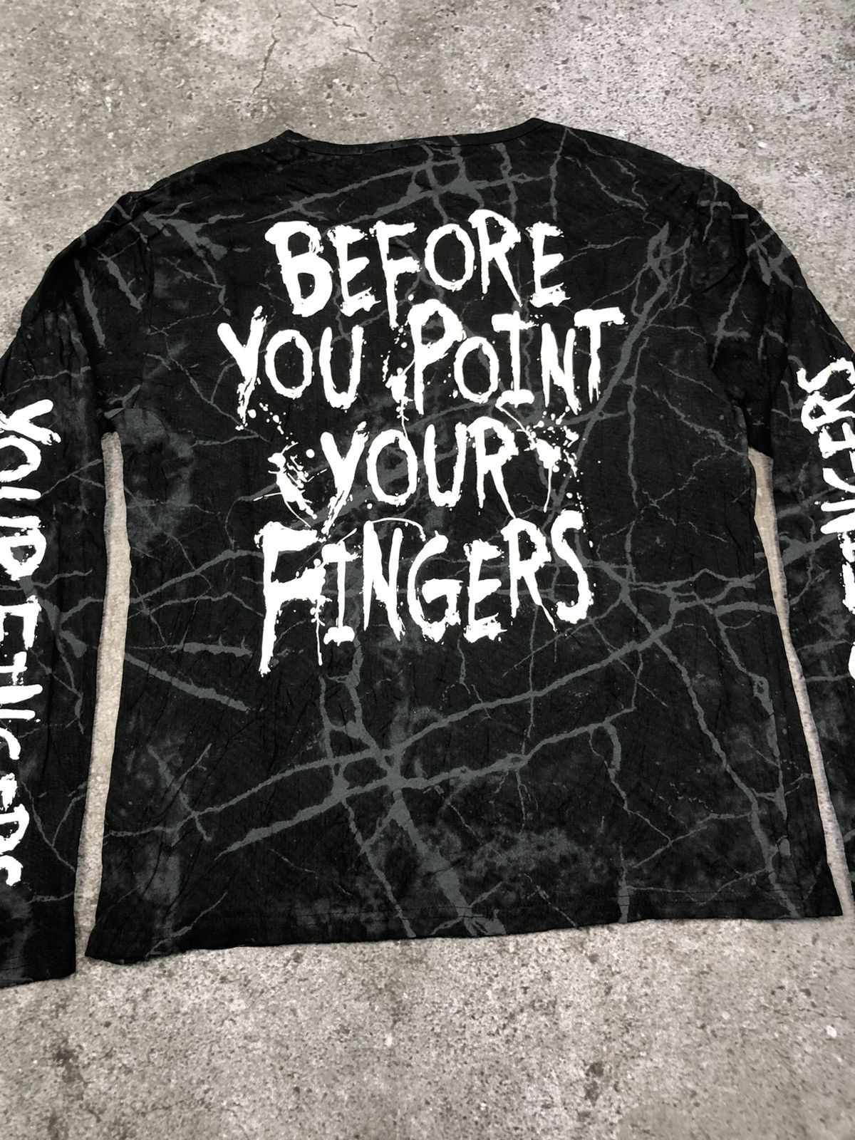 In The Attic × Le Grande Bleu (L.G.B.) × Yasuyuki Ishii IN THE ATTIC LONGSLEEVE Size US L / EU 52-54 / 3 - 2 Thumbnail