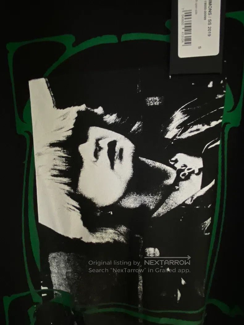 Raf Simons Raf simons 19ss show style double-necked alien T-shirt Size US S / EU 44-46 / 1 - 9 Thumbnail
