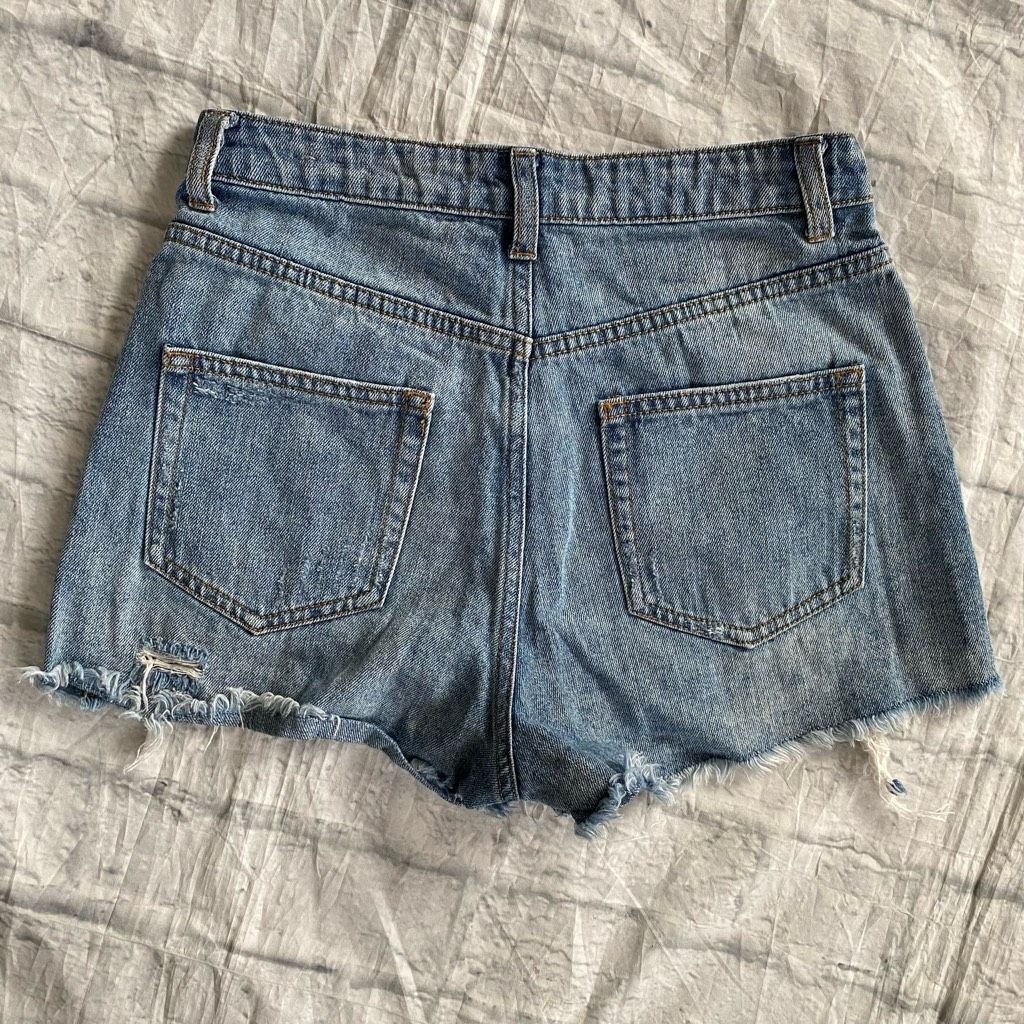 Other Wild fable women 0 high rise distressed ripped shorts blue Size 25" / US 0 / IT 36 - 7 Thumbnail