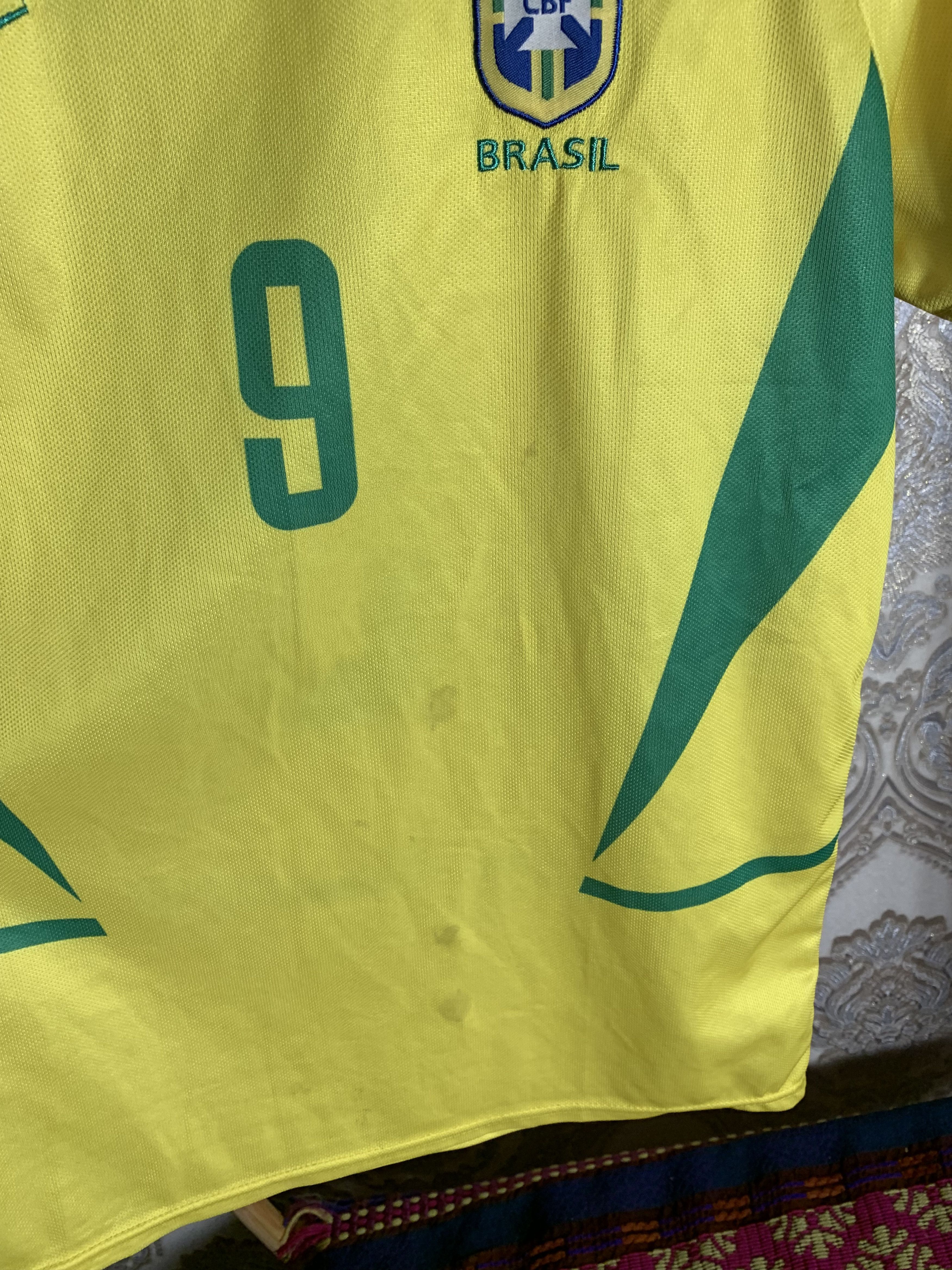 Vintage VERY RARE NIKE BRAZIL RONALDO 9 SOCCER JERSEY RETRO Y2K 90s Size US M / EU 48-50 / 2 - 5 Thumbnail