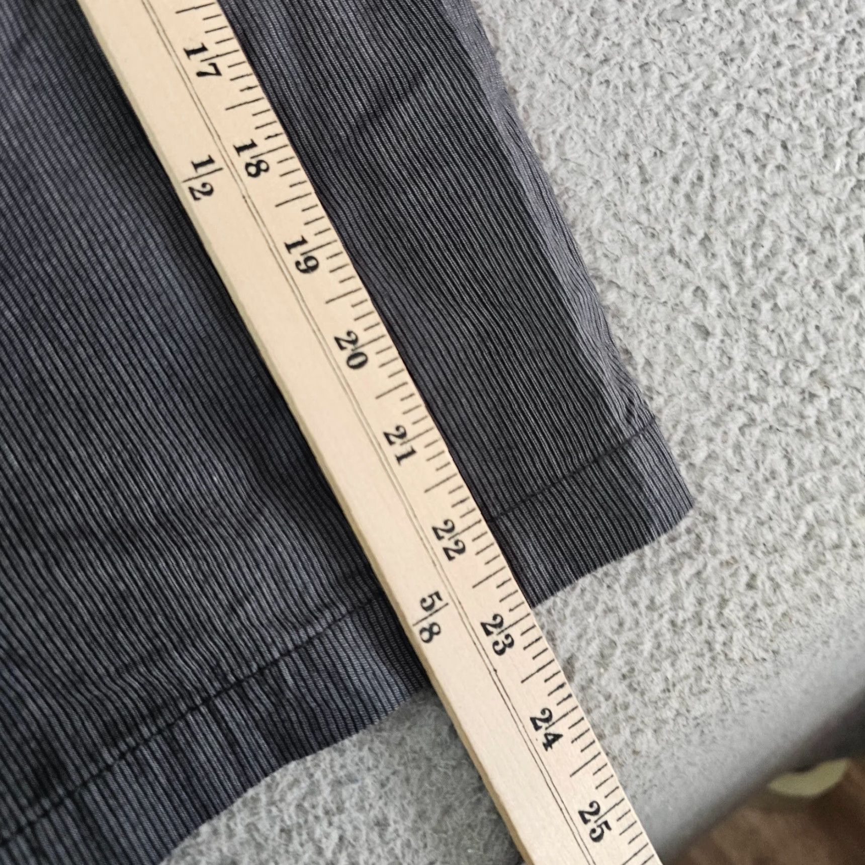 Liz Claiborne Claiborne Chino Shorts Mens 38 Black Stripe Cotton Flat Front 11" Inseam Easy Care Breathable Size US 38 / EU 54 - 7 Thumbnail