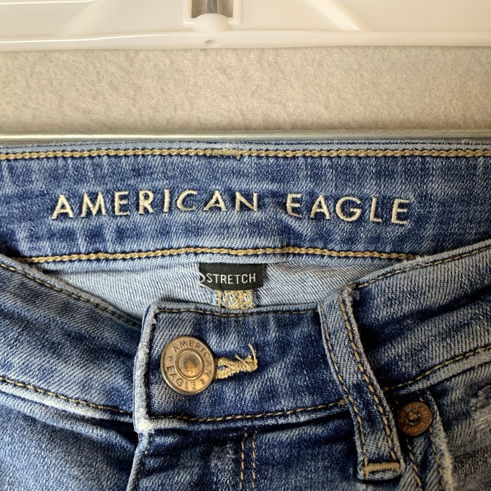 American Eagle Outfitters American Eagle Outfitters Jeans Women 6 Blue Super High Rise Flare Raw Hem 5-Pocket Design Distressed Size 28" / US 6 / IT 42 - 3 Thumbnail
