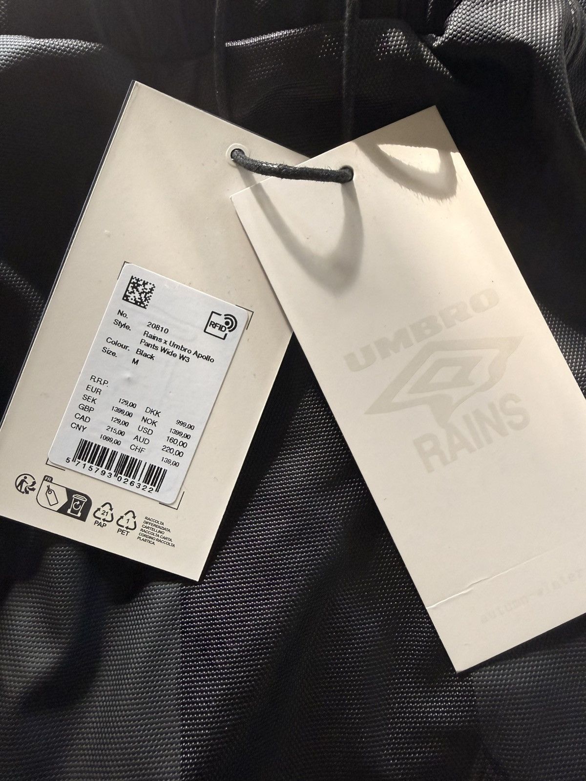 Rains Umbro x Rains Apollo Wide W3 Men's Black Wide Leg Pants (M) Size US 32 / EU 48 - 4 Thumbnail