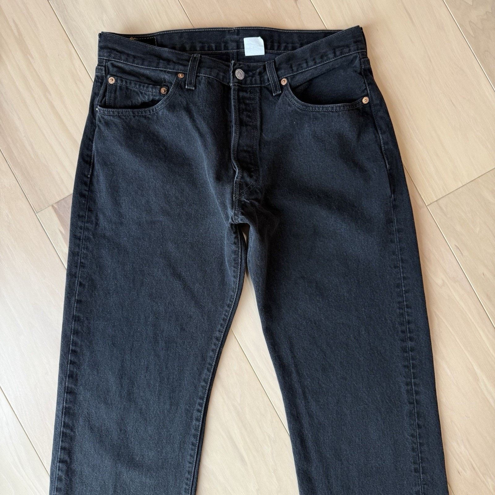 Levi's Vintage Levis 501 Jeans Black Denim Straight Leg Button Fly Size US 32 / EU 48 - 3 Thumbnail