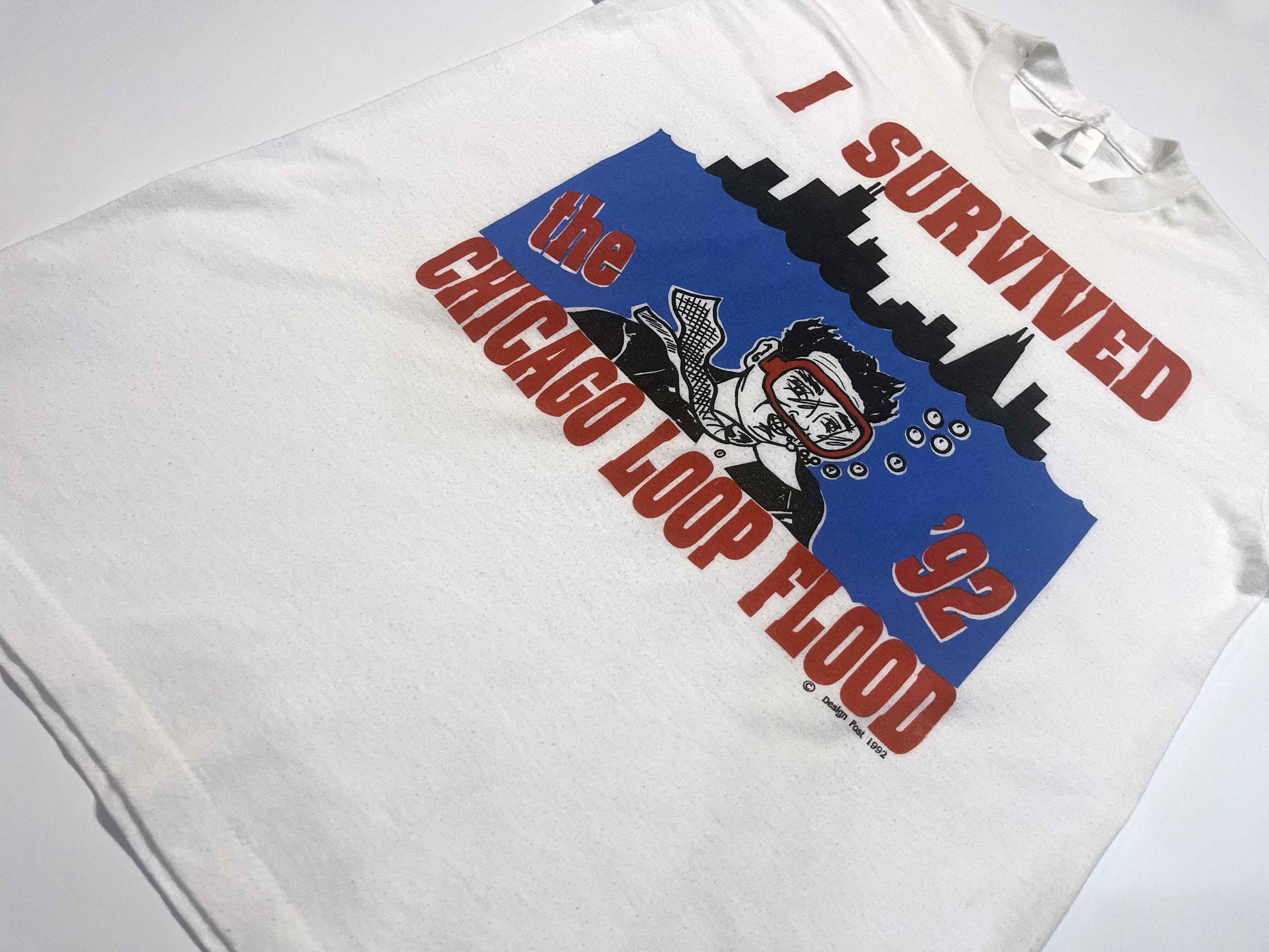 Vintage Vintage 1992 I Survived Chicago Loop Flood T-Shirt Size US L / EU 52-54 / 3 - 7 Thumbnail