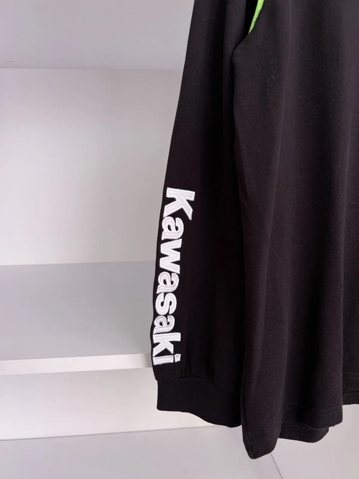 Vintage Vintage Kawasaki Racing Team Long Sleeve T-Shirt Size US L / EU 52-54 / 3 - 6 Thumbnail