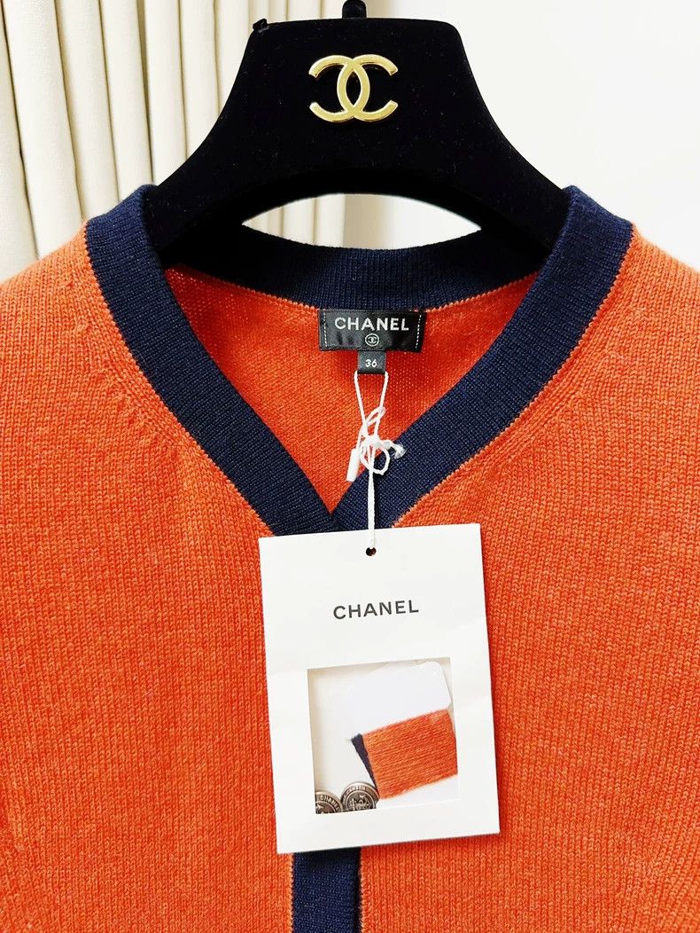 Chanel Chanel 18A Hamburger Series Orange Blue Edge Anchor Button Size XS / US 0-2 / IT 36-38 - 5 Thumbnail