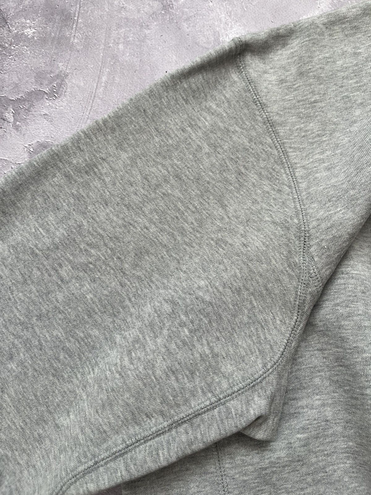 Nike Vintage Nike Crewneck Sweatshirt Embroidered Swoosh Logo Y2K Size US L / EU 52-54 / 3 - 5 Thumbnail