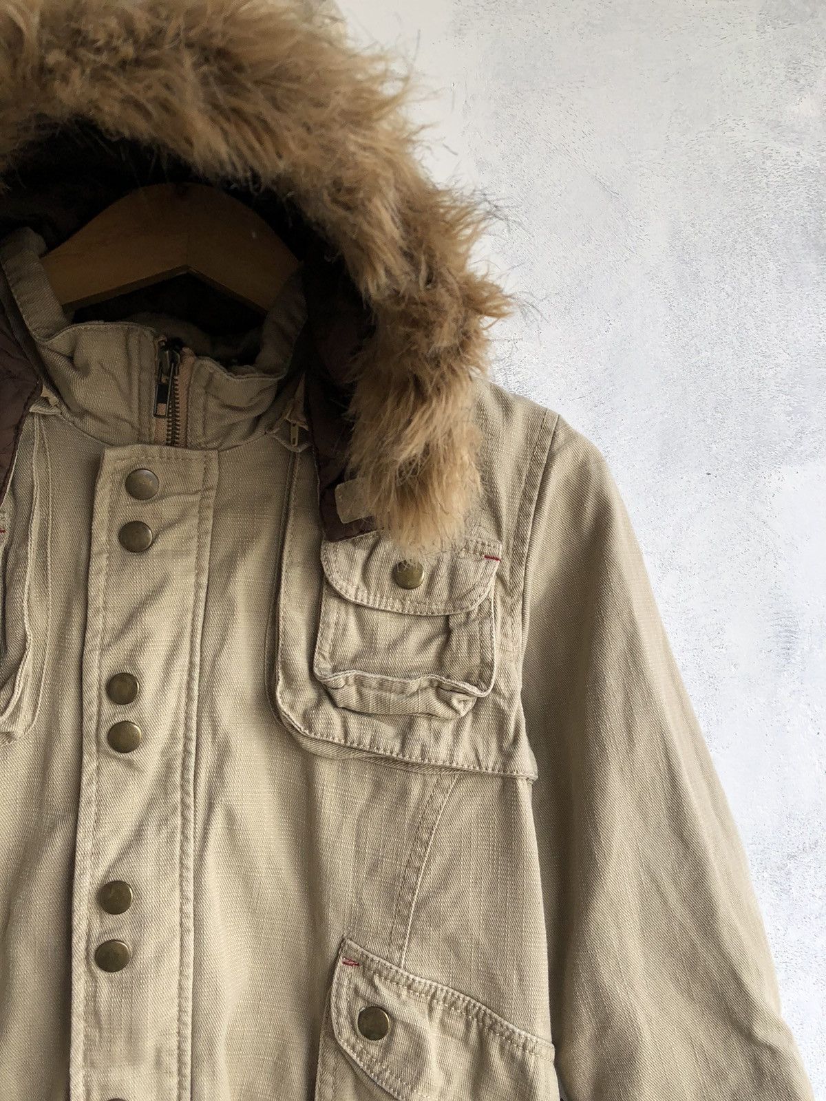 If Six Was Nine × Japanese Brand × Le Grande Bleu (L.G.B.) STUDDED DISTRESSED BUCKARO FAUX FUR HOODIE LGB STYLE Size US S / EU 44-46 / 1 - 3 Thumbnail