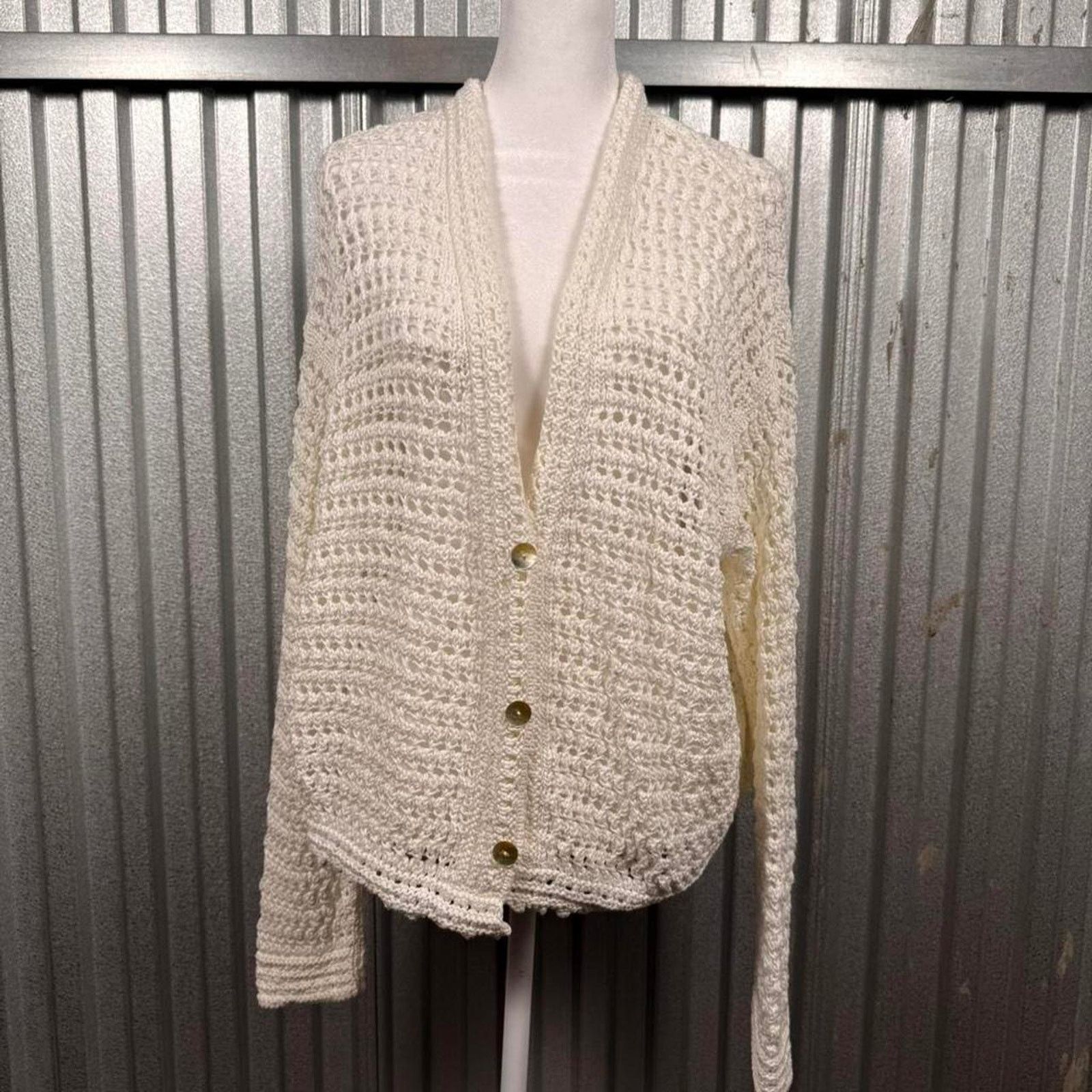 Vince Vince cream crochet cardigan length Size L / US 10 / IT 46 - 1 Thumbnail