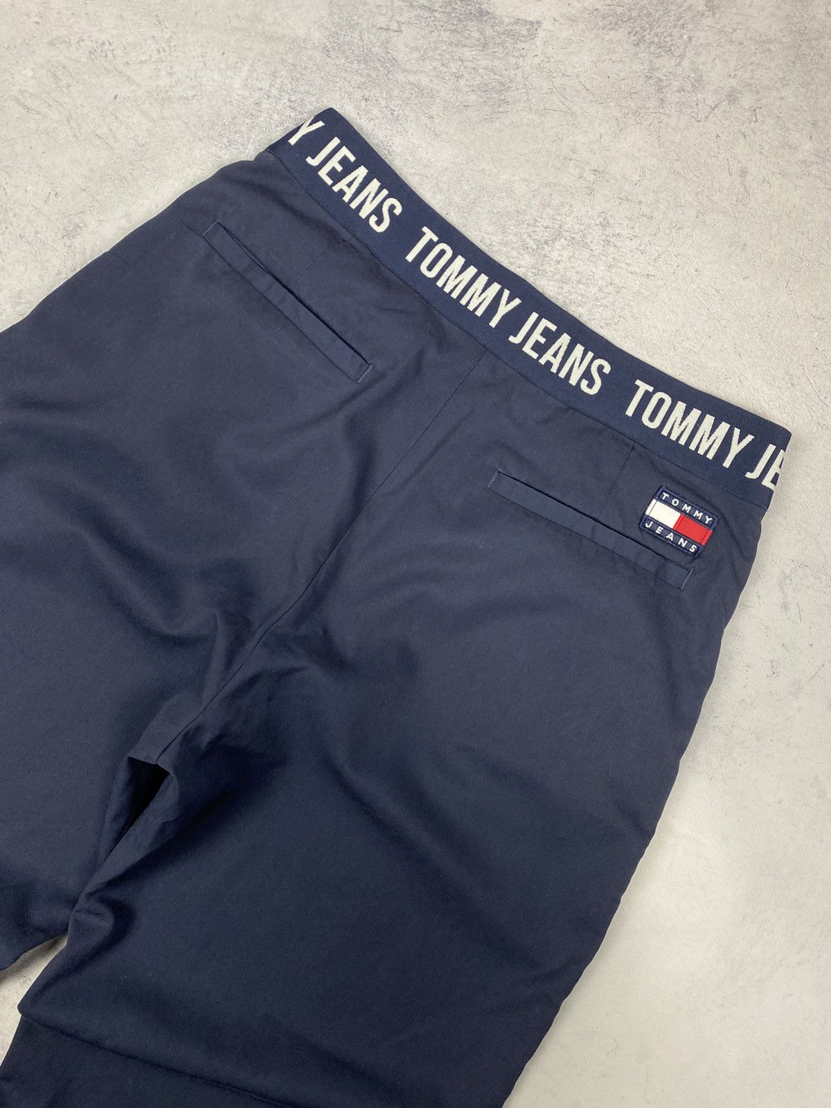 Tommy Hilfiger Tommy Hilfiger Casual Pants Size W29 L 30 Size US 30 / EU 46 - 3 Thumbnail