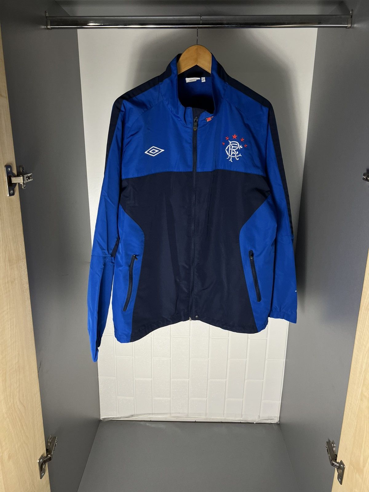 Umbro VINTAGE UMBRO FC RANGERS SCOTLAND SOCCER JERSEY RETRO Y2K Size US XL / EU 56 / 4 - 2 Thumbnail