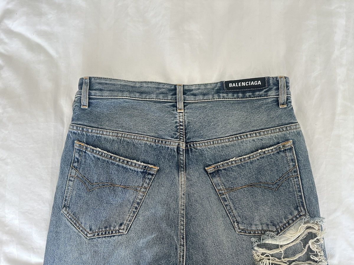 Balenciaga Balenciaga ‘Ripped’ Jeans Sun Bleached Blue Size US 27 - 3 Thumbnail