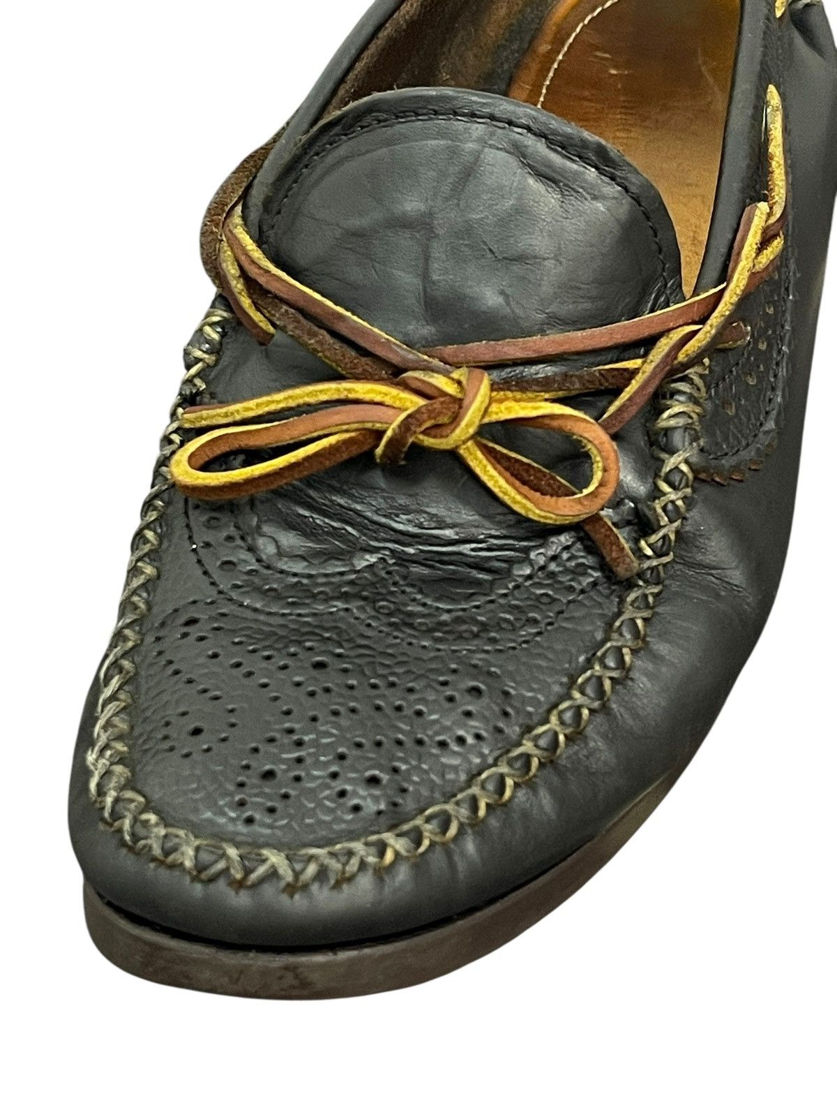 Yuketen Yuketen Canoe Moccasin Loafer Cowhide Handmade USA Size US 9.5 / EU 42-43 - 2 Thumbnail