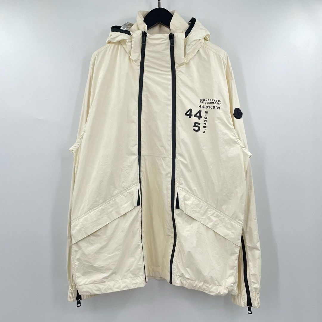 Moncler Moncler Light Jacket S Men Size US S / EU 44-46 / 1 - 1 Thumbnail