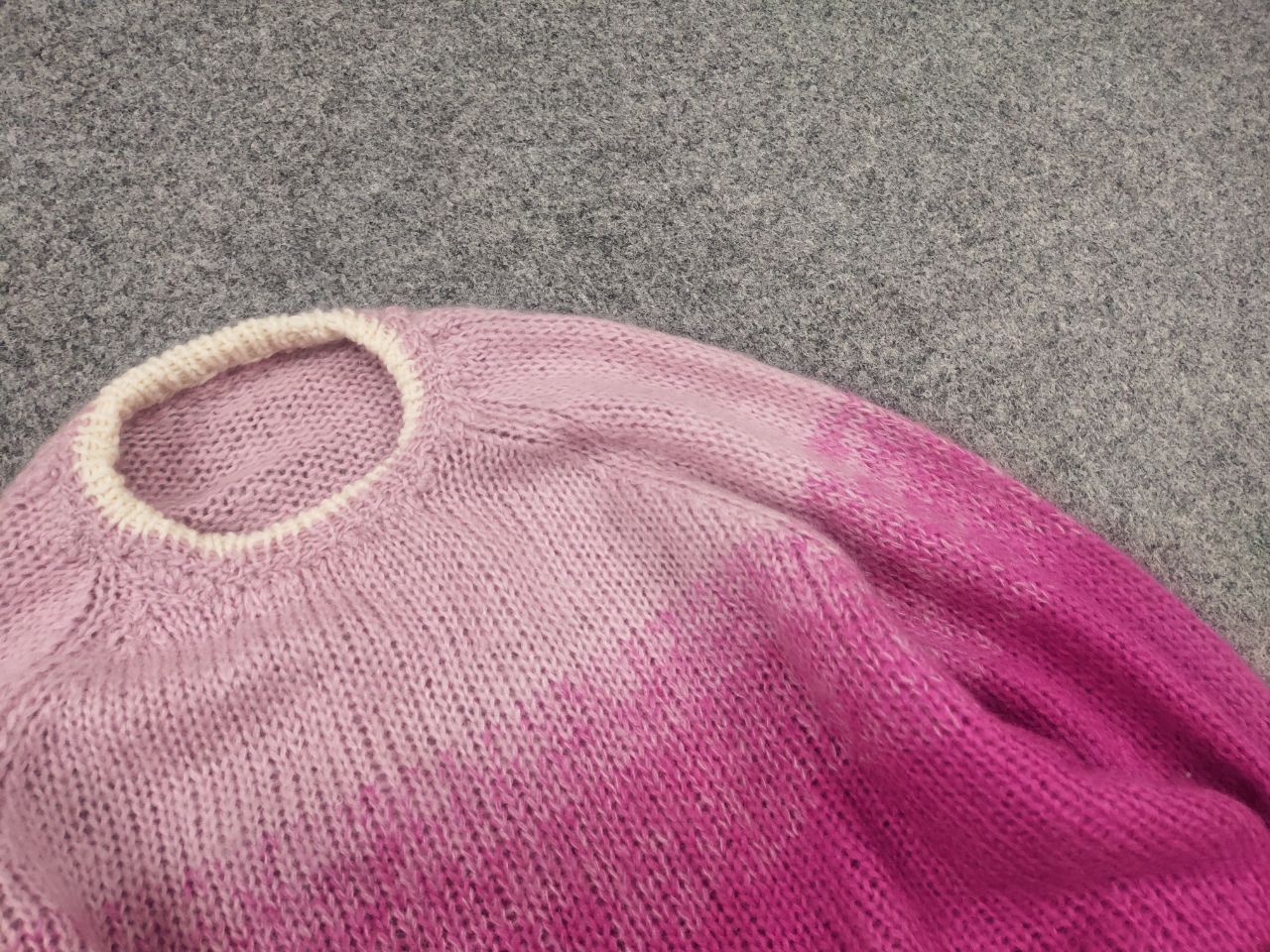 Handmade Vintage 90s Handmade Knit sweater Crew Neck Wool Blend Fuzzy Size L / US 10 / IT 46 - 7 Thumbnail