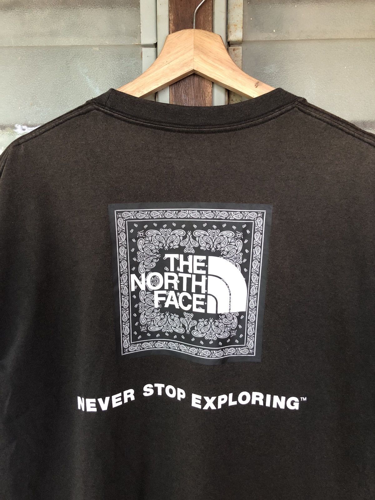 The North Face Vintage The North Face Faded Tee Size US XL / EU 56 / 4 - 8 Thumbnail
