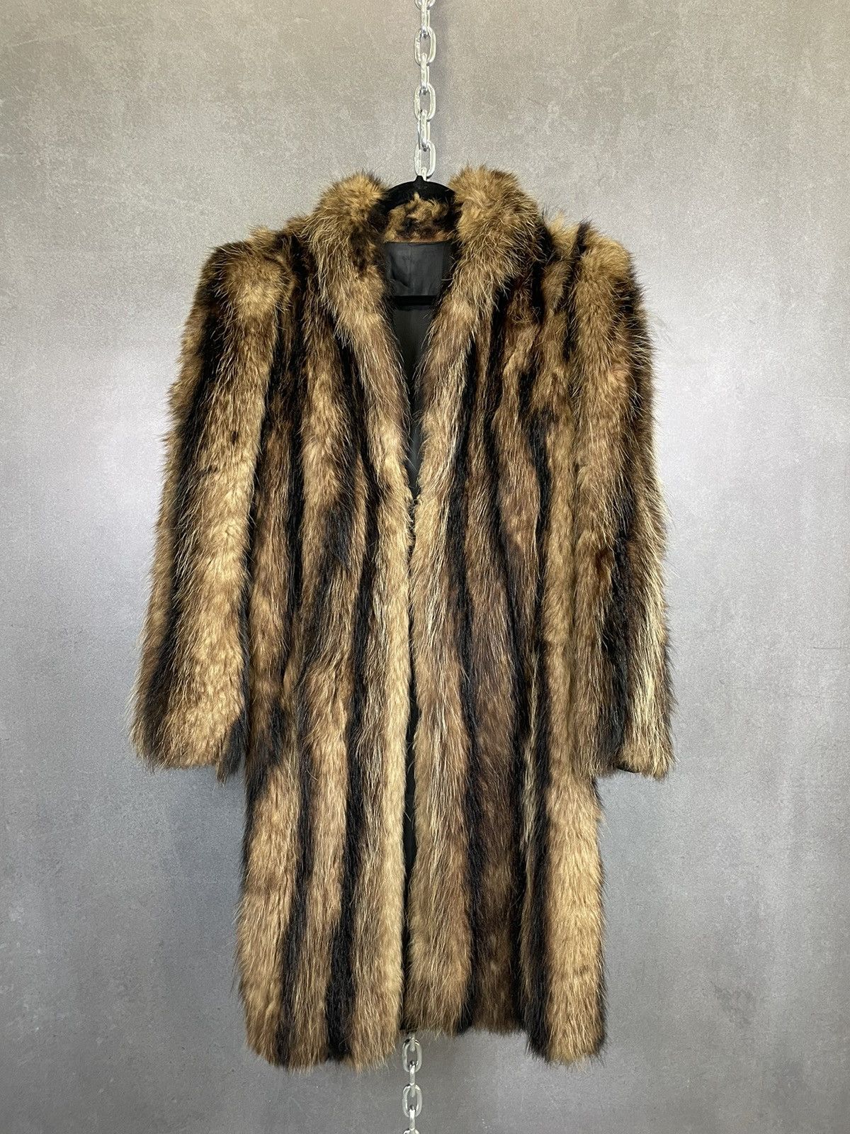 image of Vintage 30S 40S Raccoon Fur Coat in Brown, Women's (Size Large)