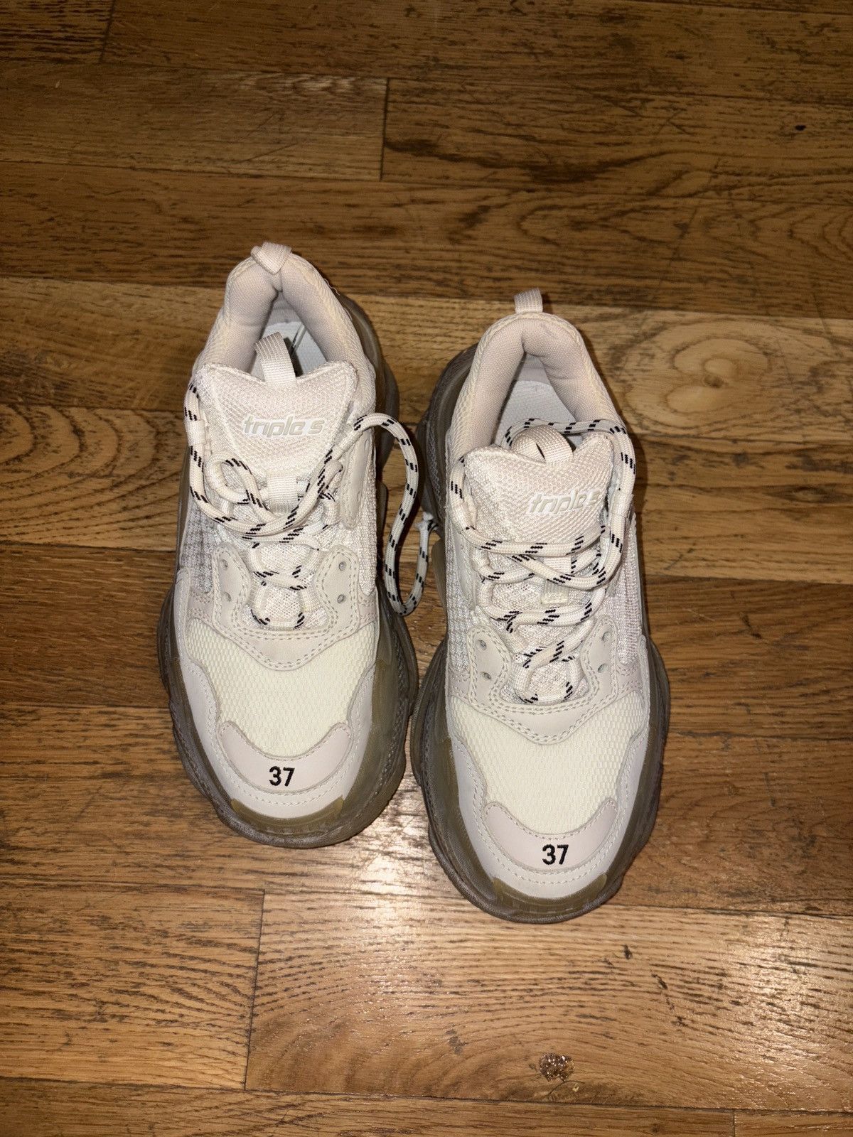 Balenciaga MEN'S TRIPLE S CLEAR SOLE SNEAKER IN WHITE Size US 7 / EU 40 - 4 Thumbnail