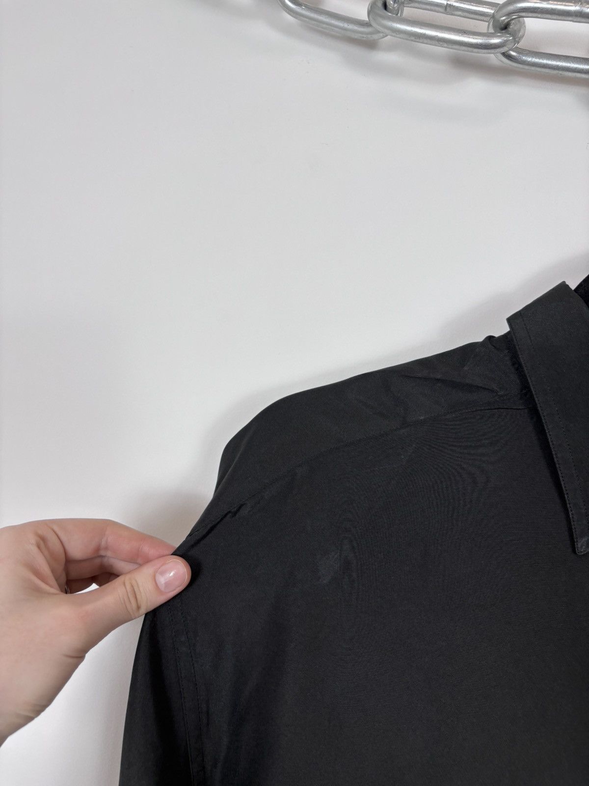 Pierre Balmain Vintage Pierre Balmain Men’s Black Short Sleeve Shirt Size US XL / EU 56 / 4 - 9 Thumbnail