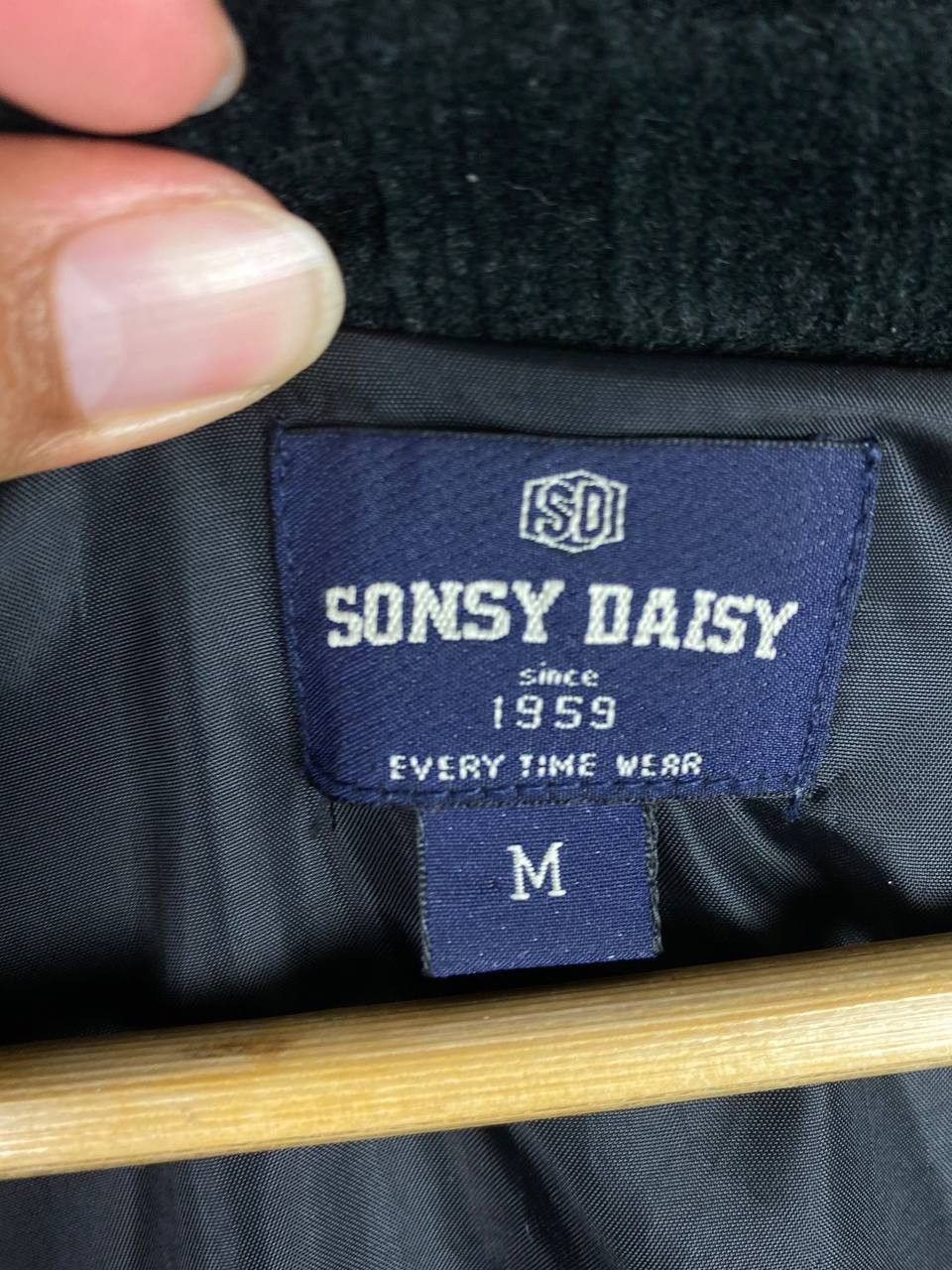 Japanese Brand sonsy daisy knitted navajo design jacket Size US M / EU 48-50 / 2 - 11 Thumbnail