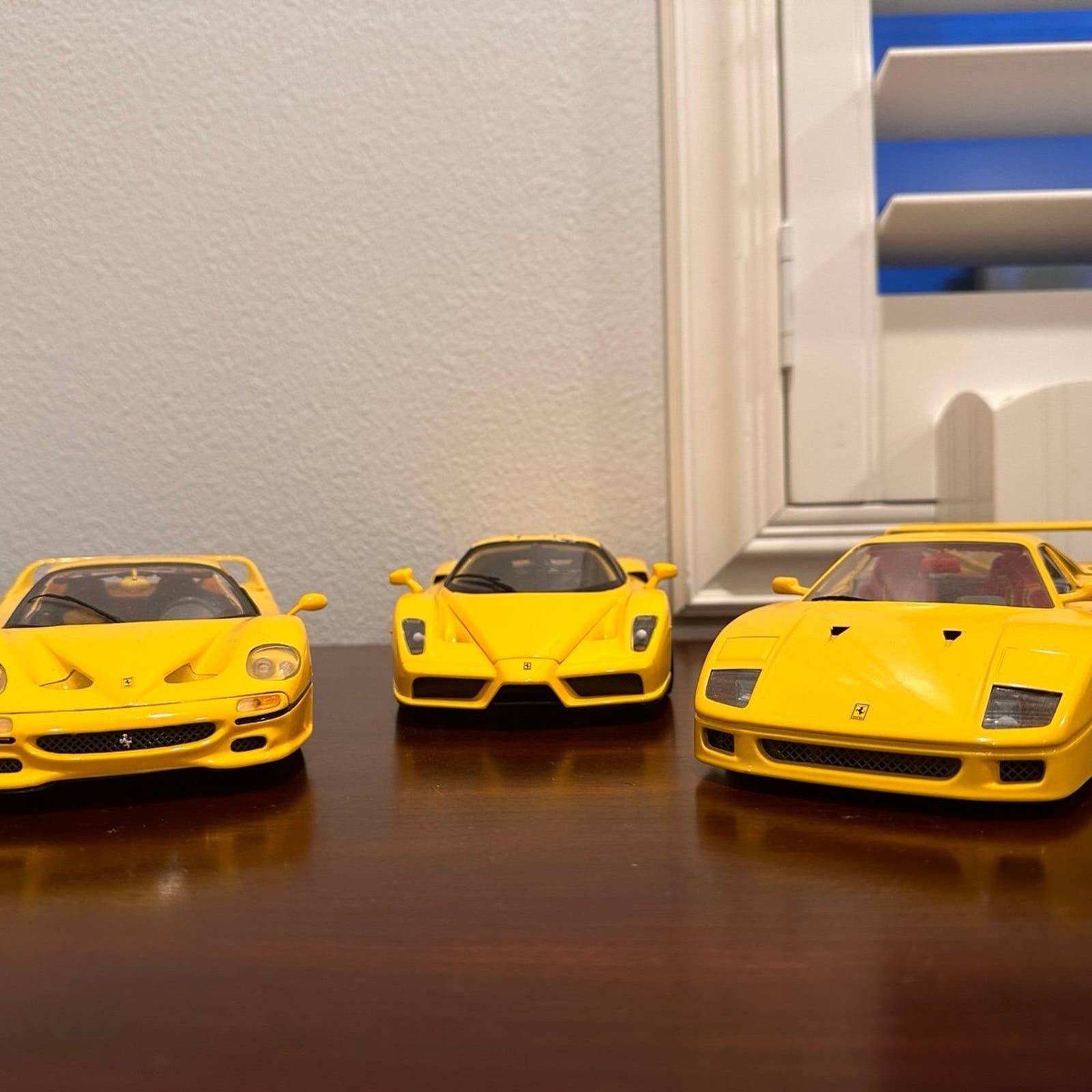 image of Ferrari 1/18 Lot Yellow (F40/f50/enzo), Men's