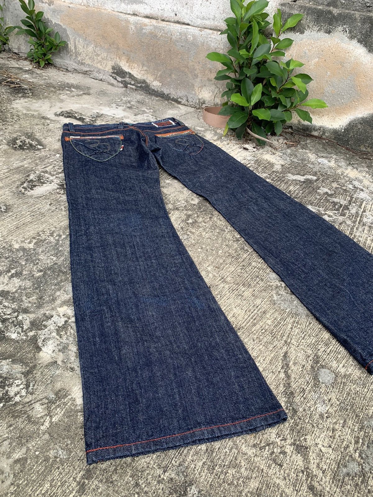 If Six Was Nine × Japanese Brand × Le Grande Bleu (L.G.B.) Flare et boite baggy bootcut jeans Size 32" / US 10 / IT 46 - 16 Thumbnail